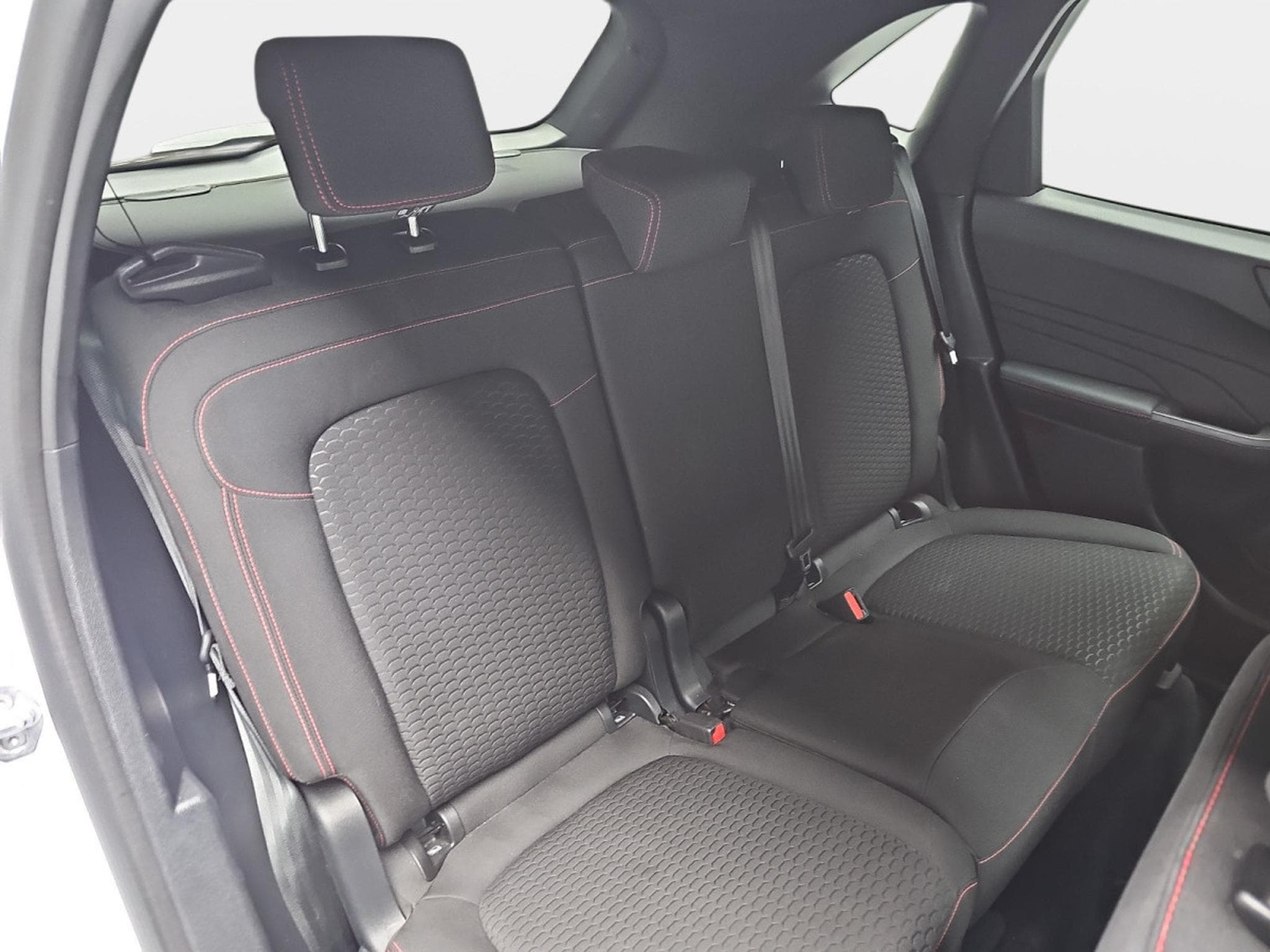 Ford Kuga 1.5 EcoBoost 186 Auto ST-Line (2025) - Photo 16