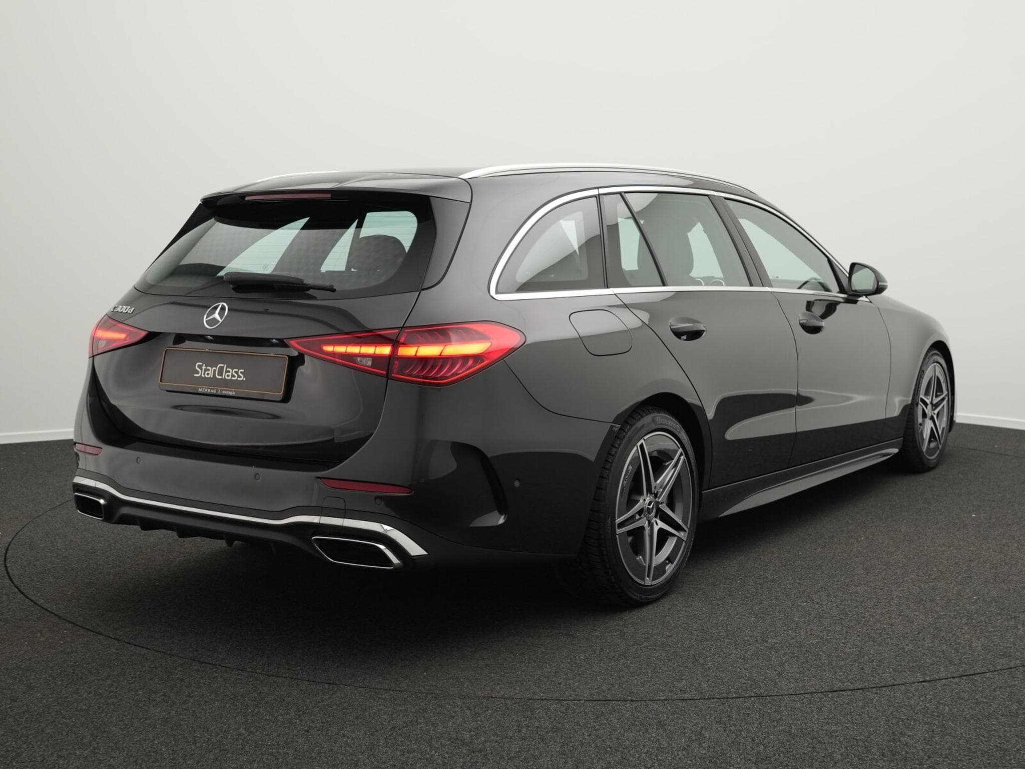 Mercedes C 300 d T AMG-Line LED+Kamera+Keyless+AHK (2025) - Photo 3
