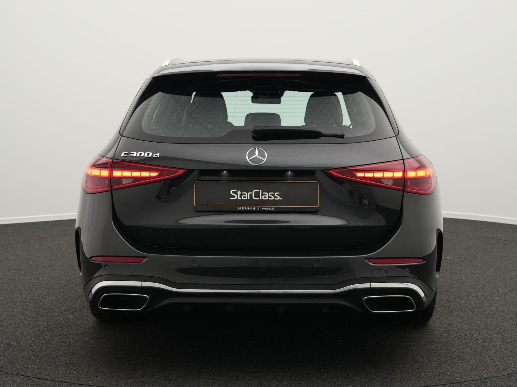 Mercedes C 300 d T AMG-Line LED+Kamera+Keyless+AHK (2025) - Photo 4