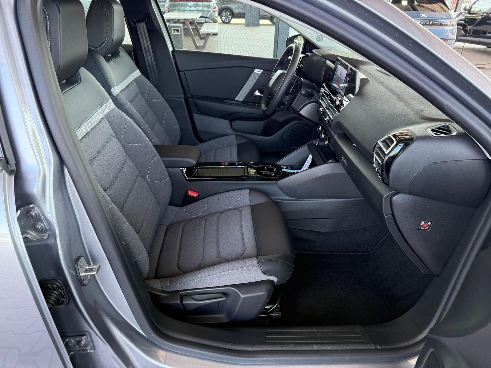 Citroen C4 Plus (2024) - Photo 10