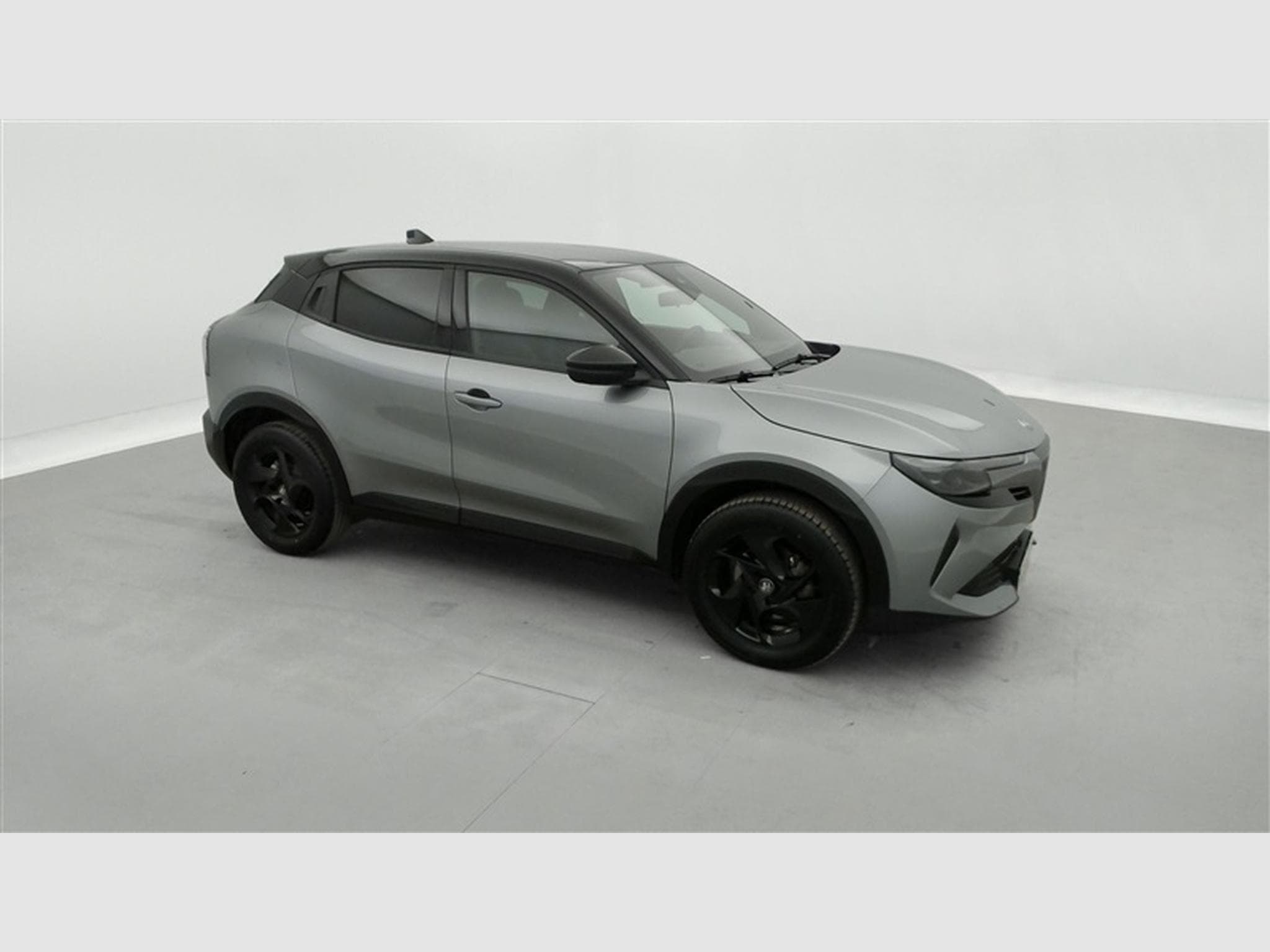 Alfa-Romeo Junior 1.2 Turbo Hybrid Ibrida Speciale (2025) - Photo 23