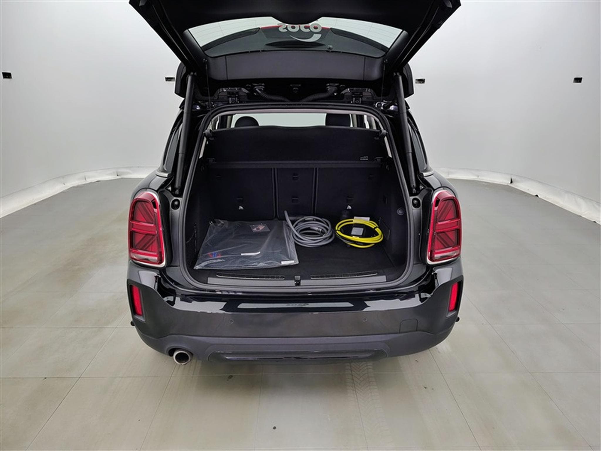 MINI Countryman 1.5A PHEV Cooper SE ALL4/NAVI/FULL LED/JA17/PDC (2023) - Photo 14