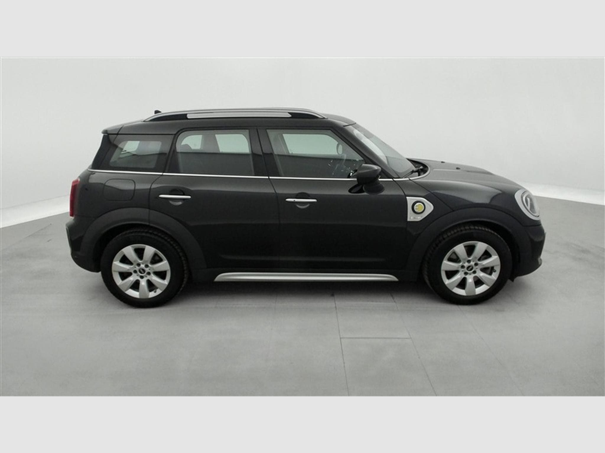 MINI Countryman 1.5A PHEV Cooper SE ALL4/NAVI/FULL LED/JA17/PDC (2023) - Photo 25