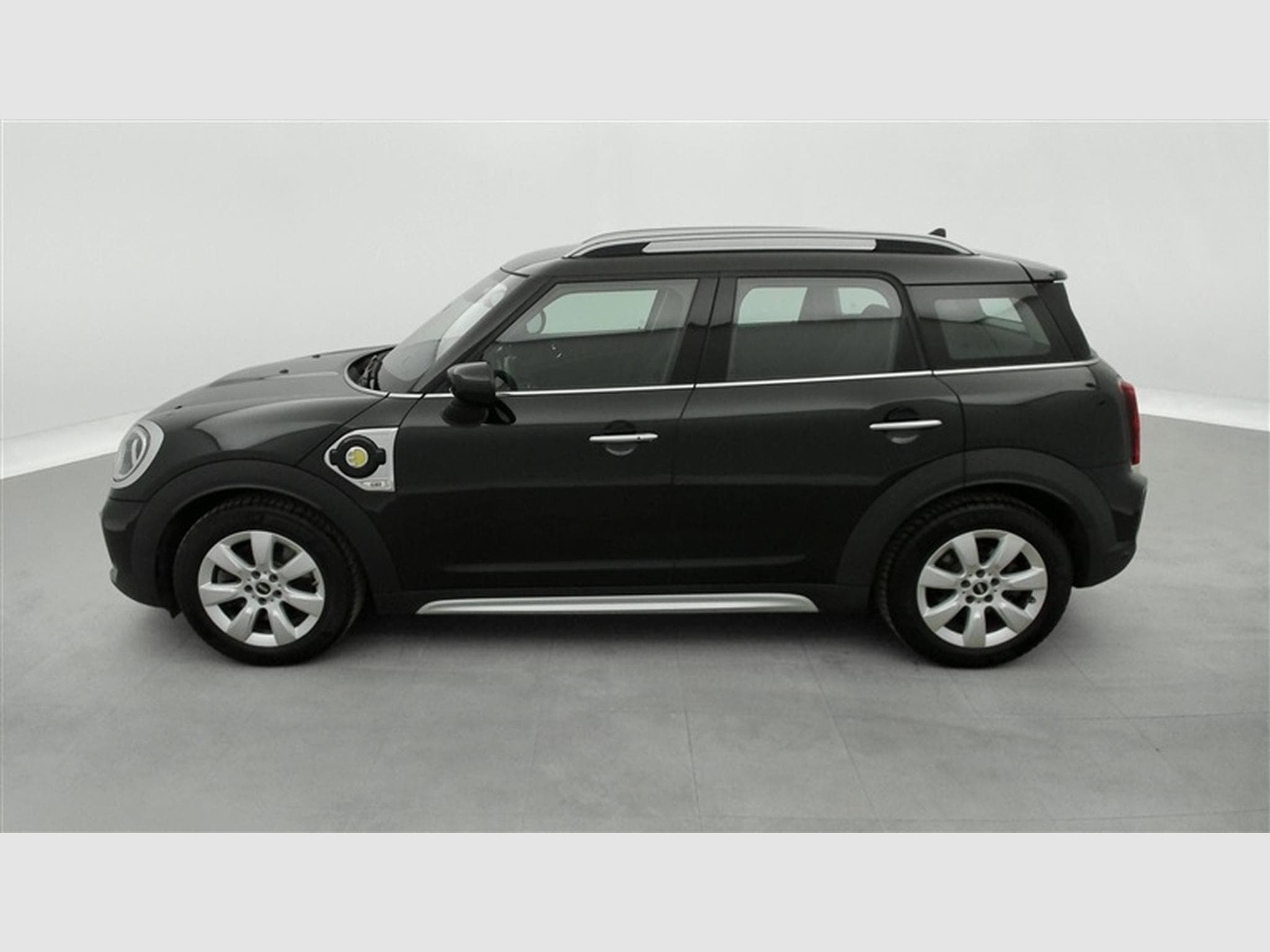 MINI Countryman 1.5A PHEV Cooper SE ALL4/NAVI/FULL LED/JA17/PDC (2023) - Photo 3