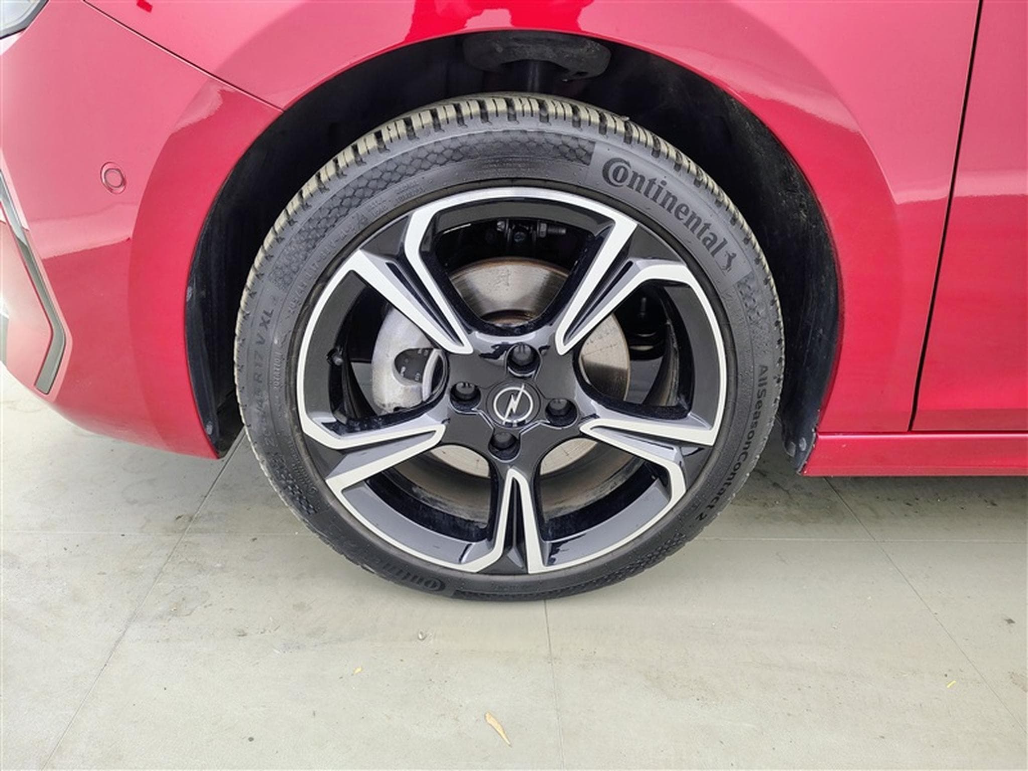 Opel Corsa 1.2 Turbo Hybrid GS Line (2025) - Photo 6