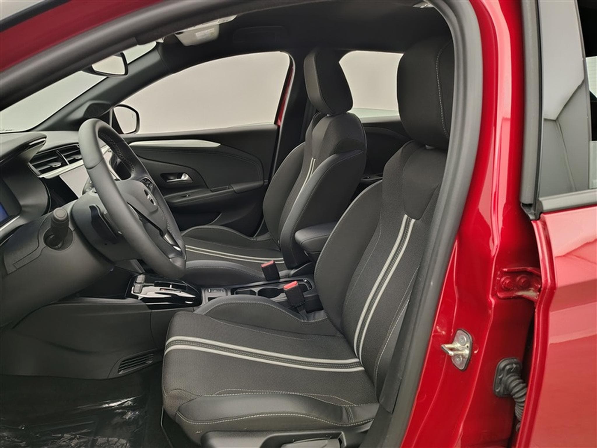 Opel Corsa 1.2 Turbo Hybrid GS Line (2025) - Photo 7
