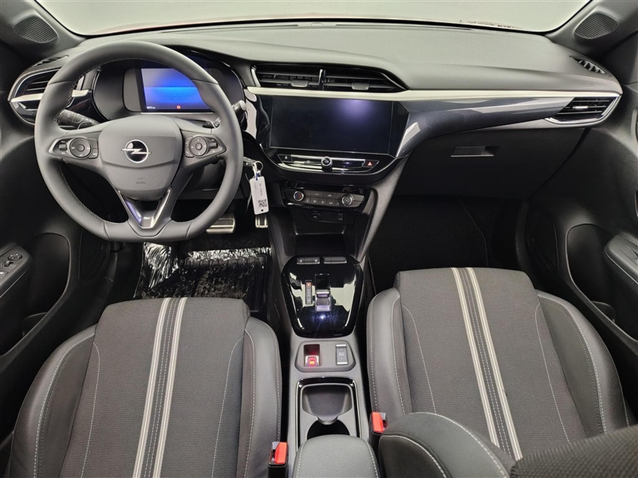 Opel Corsa 1.2 Turbo Hybrid GS Line (2025) - Photo 8