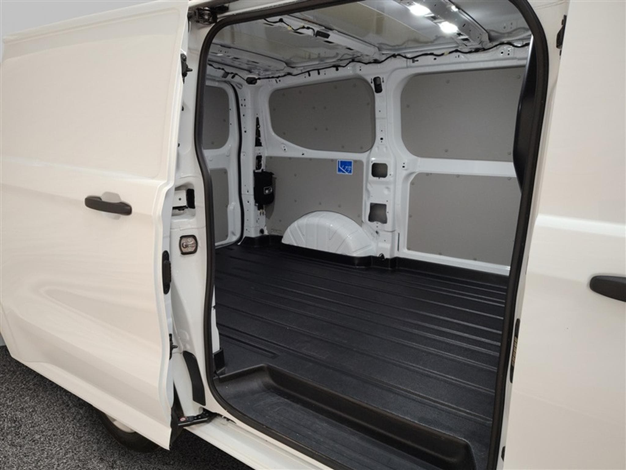Ford Transit 2.0 TDCi L1H1 Limited CUIR/NAVI/FULL LED/PDC/CAMERA (2024) - Photo 13