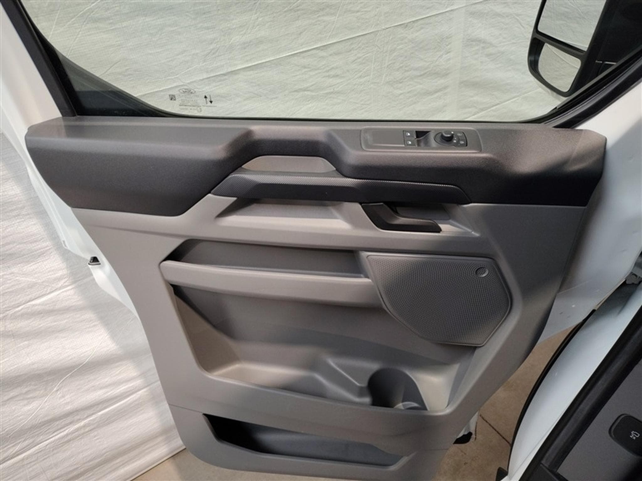 Ford Transit 2.0 TDCi L1H1 Limited CUIR/NAVI/FULL LED/PDC/CAMERA (2024) - Photo 16