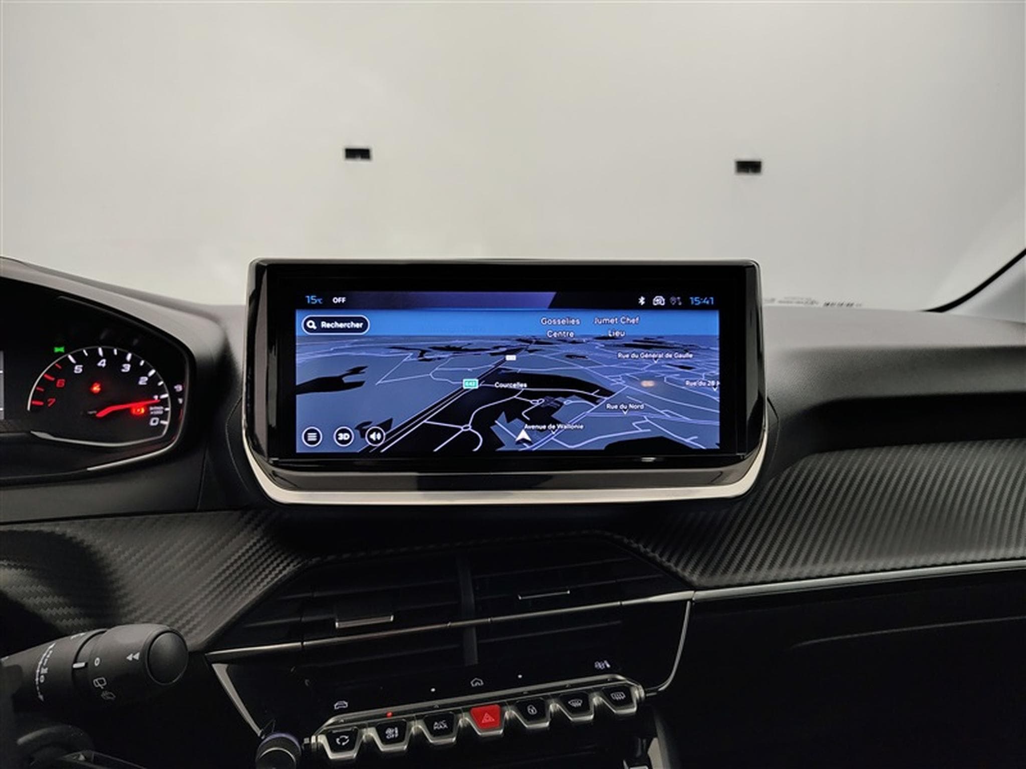 Peugeot 208 1.2i PureTech 100Cv Style NAVI / CARPLAY / PDC (2025) - Photo 11