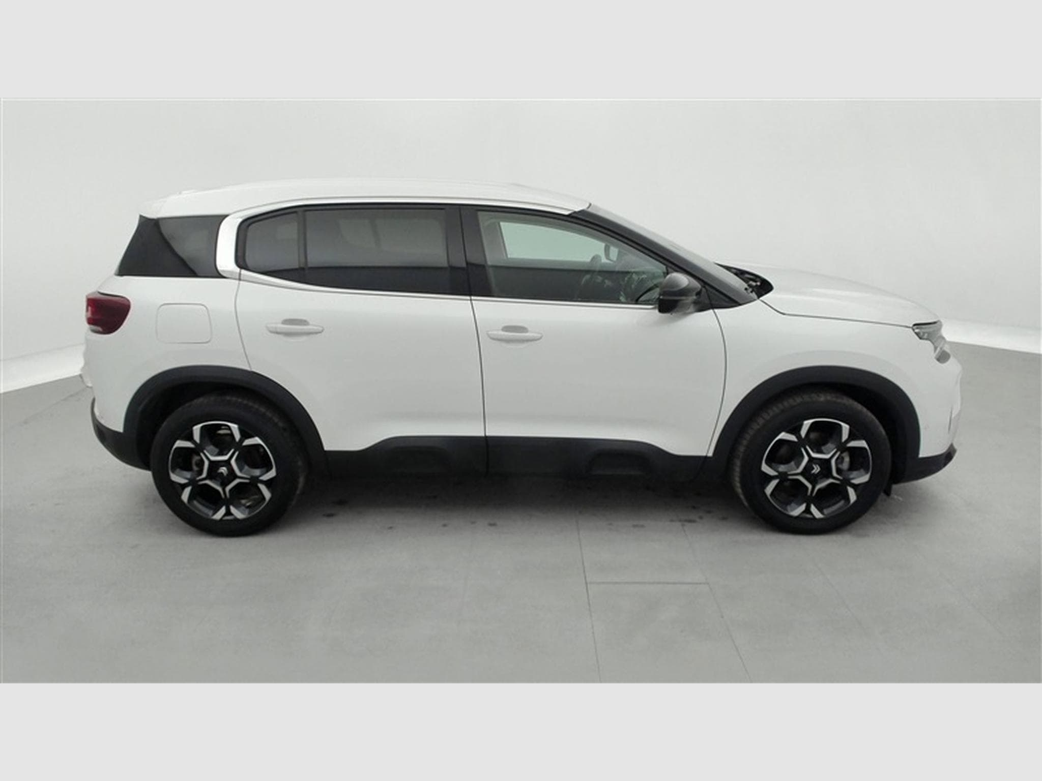 Citroen C5 Aircross 1.2 PureTech EAT8 C-Serie S-CUIR / CARPLAY / CAMERA (2023) - Photo 23