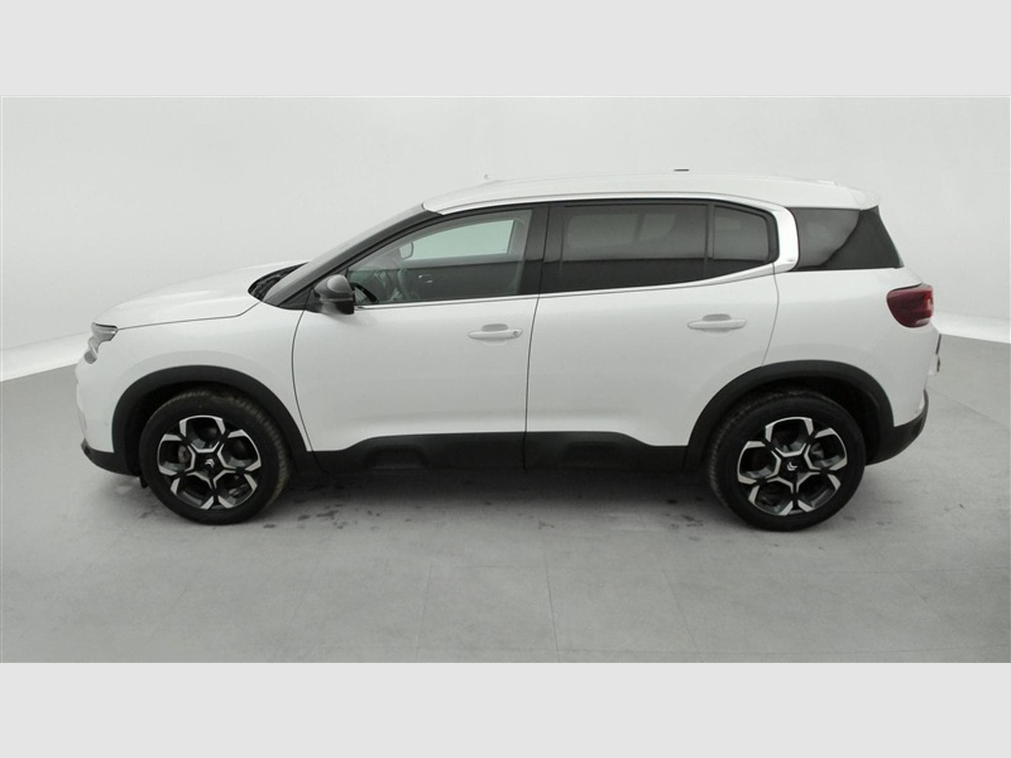 Citroen C5 Aircross 1.2 PureTech EAT8 C-Serie S-CUIR / CARPLAY / CAMERA (2023) - Photo 3
