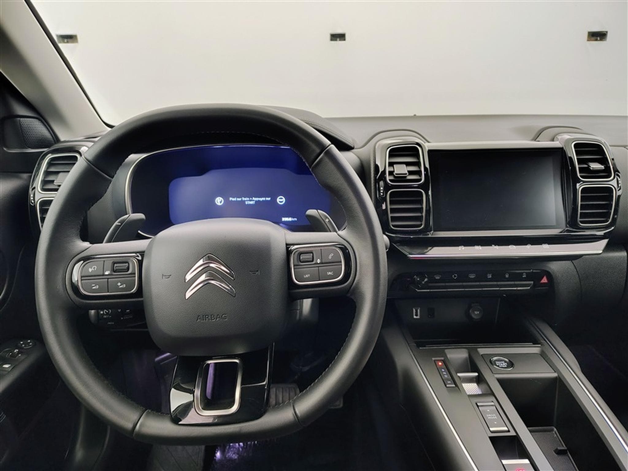 Citroen C5 Aircross 1.2 PureTech EAT8 C-Serie S-CUIR / CARPLAY / CAMERA (2023) - Photo 9