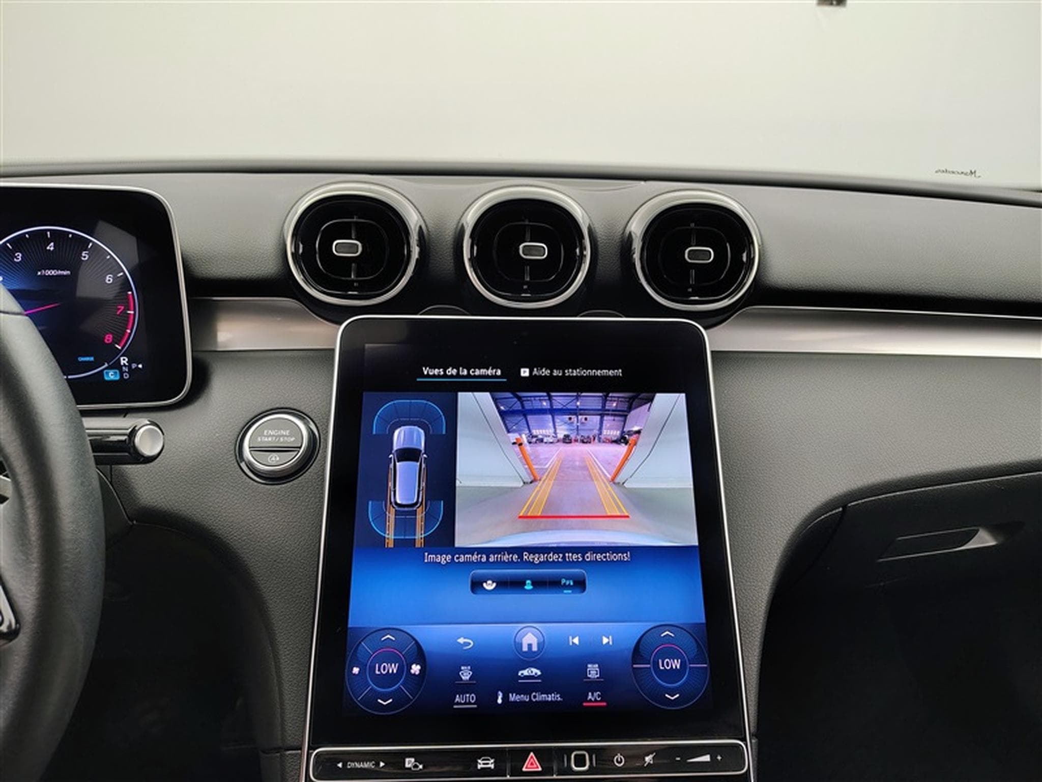 Mercedes C 180 1.5 MHEV Business Line...NAVI/FULL LED/JA17/PDC AV AR (2023) - Photo 18