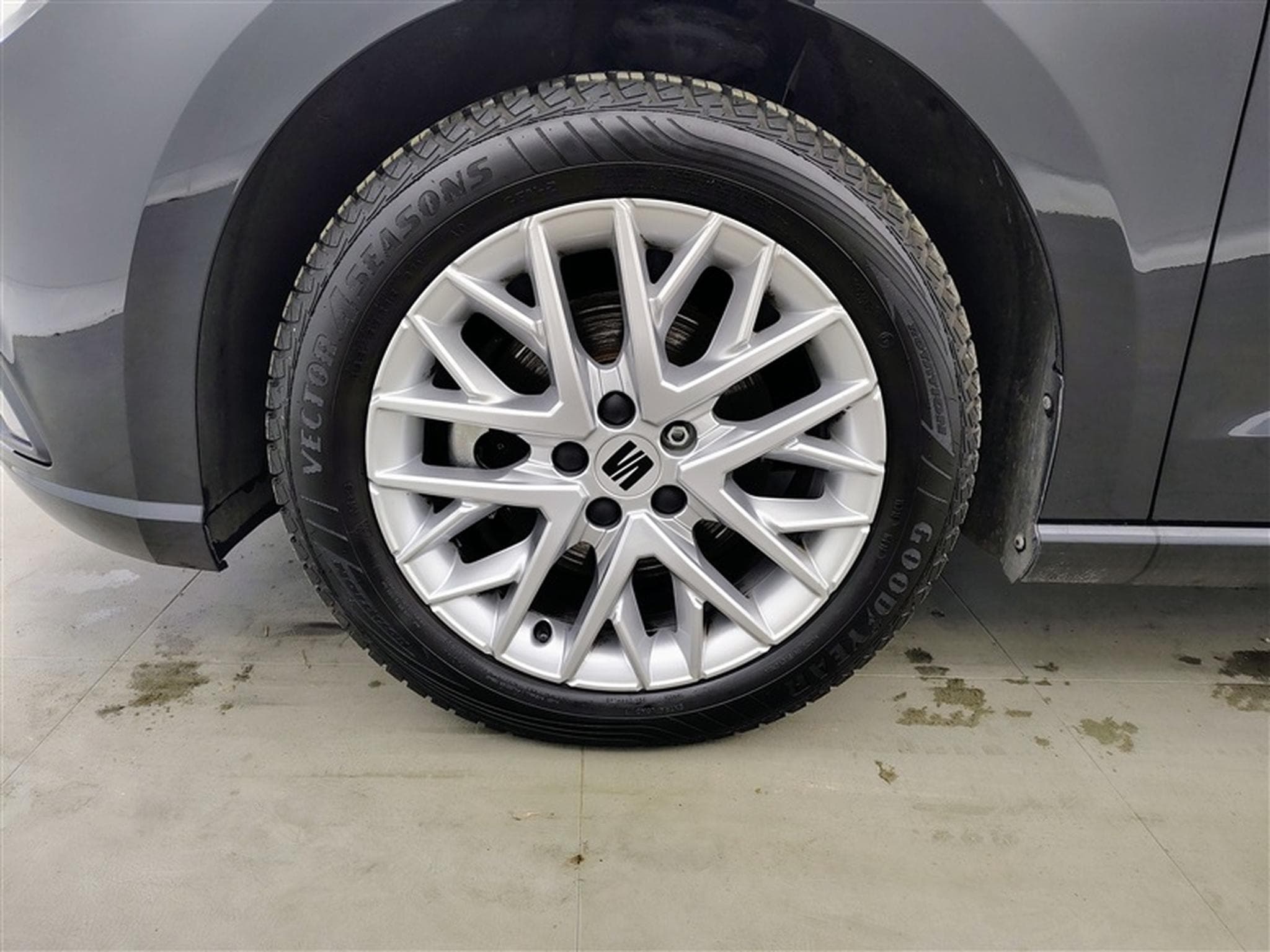 Seat Ibiza 1.0 TSI 115cv DSG FR NAVI / FULL LED / PDC AR / JA 16" (2025) - Photo 6