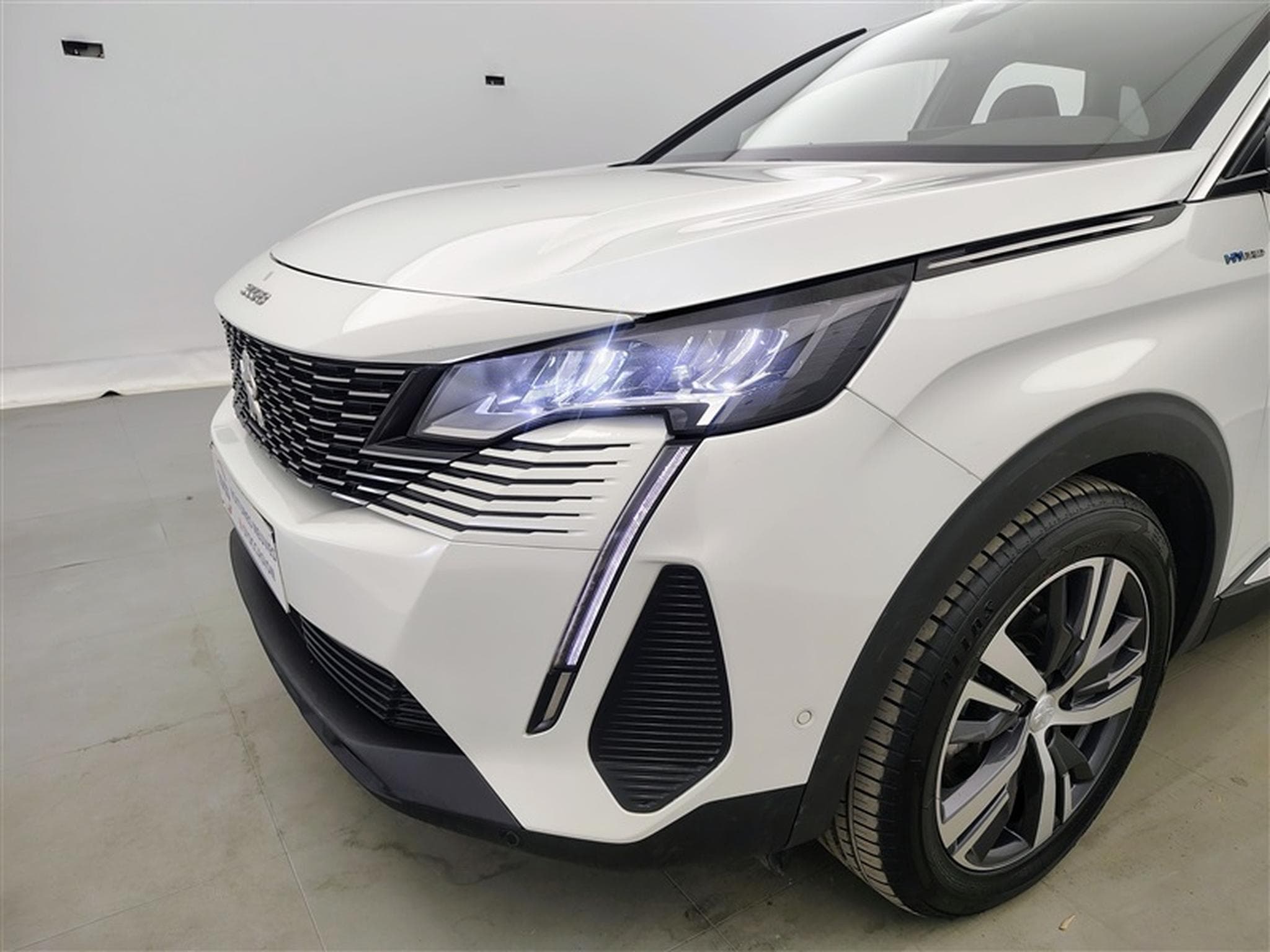 Peugeot 3008 1.6 Hybrid 225cv Allure NAVI / FULL LED / CAMERA / KEYLESS (2023) - Photo 15