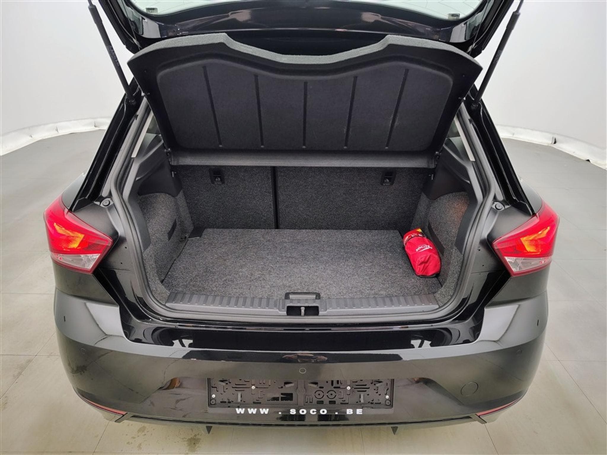 Seat Ibiza 1.0 TSI Style Led / Carplay / PDC (2024) - Photo 14