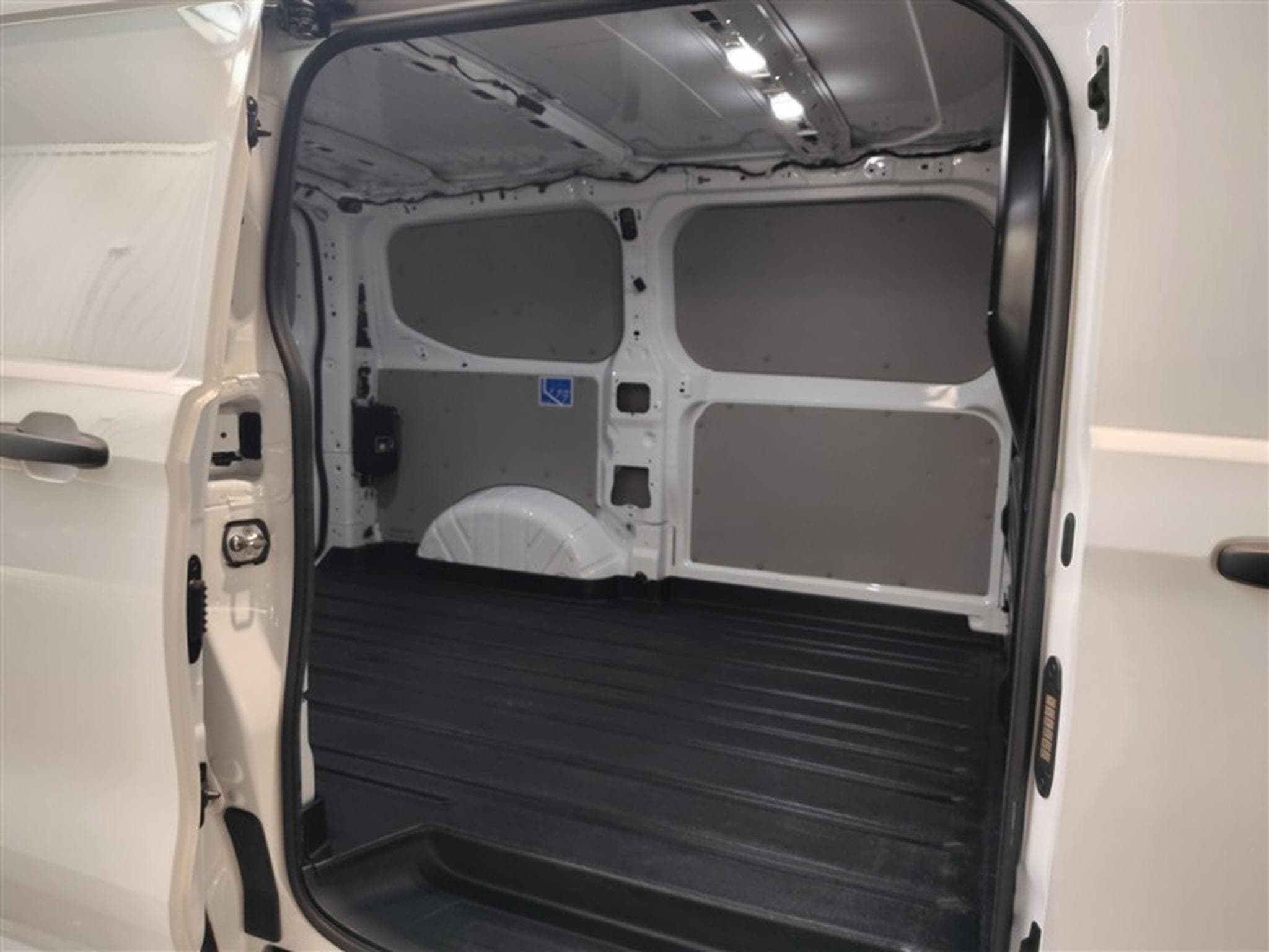 Ford Transit 2.0 TDCi L1H1 Limited CUIR/NAVI/FULL LED/PDC/CAMERA (2024) - Photo 13