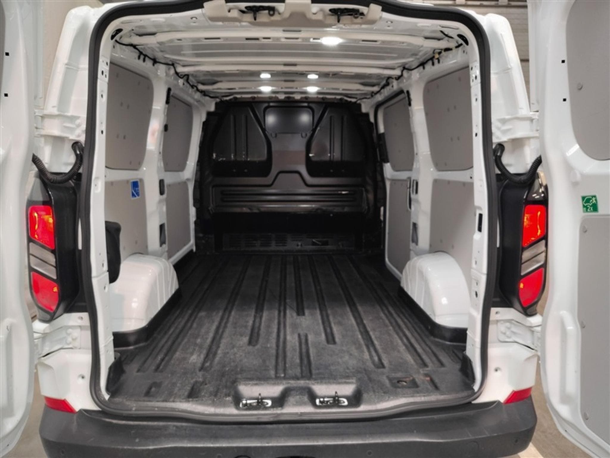 Ford Transit 2.0 TDCi L1H1 Limited CUIR/NAVI/FULL LED/PDC/CAMERA (2024) - Photo 14
