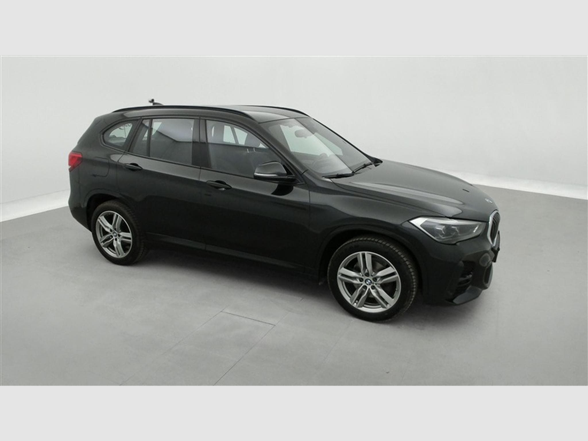 BMW X1 1.5iA sDrive18 Pack M S-CUIR / NAVI / FULL LED (2020) - Photo 22