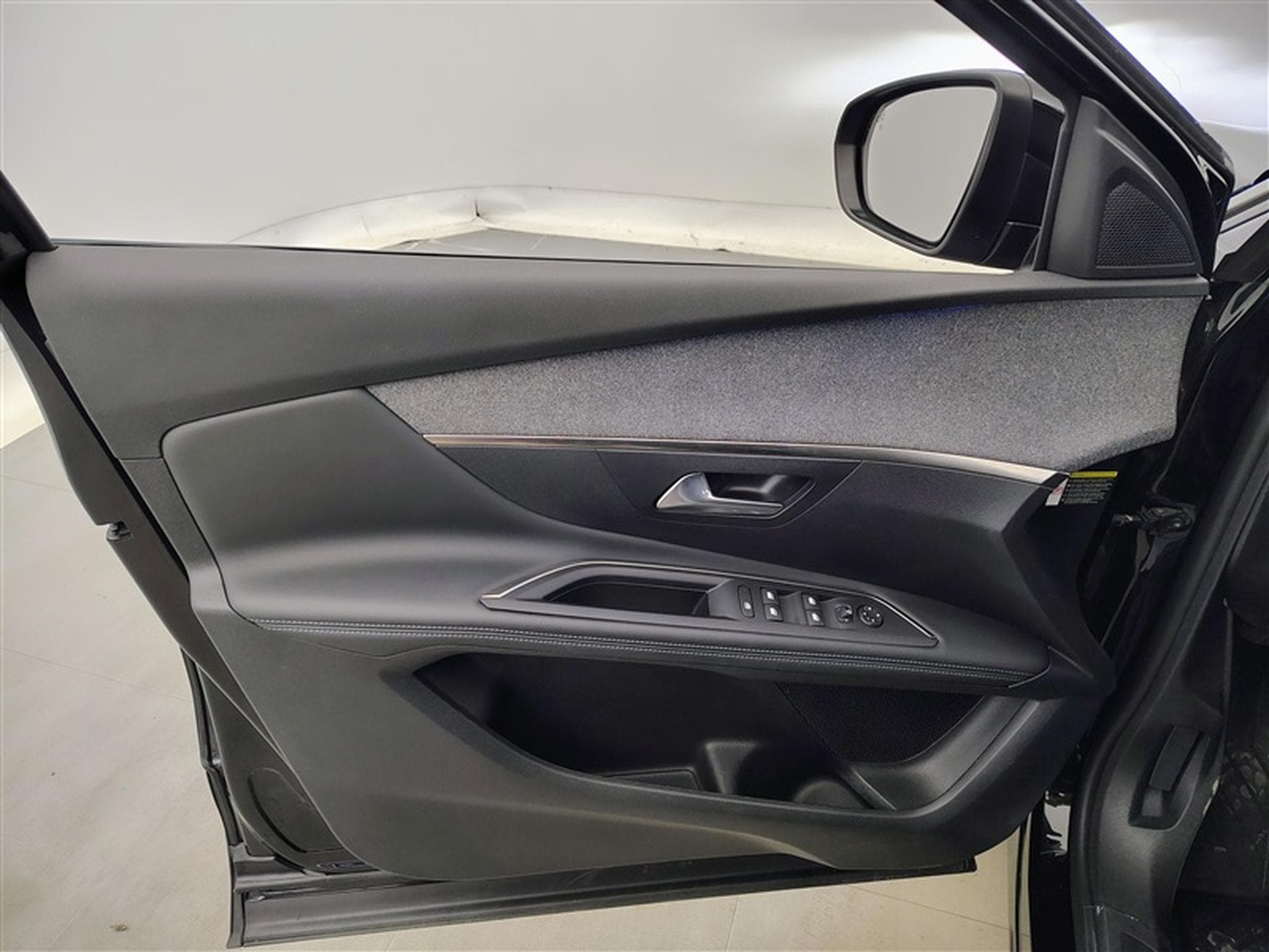 Peugeot 3008 1.2 PureTech Allure Pack S-CUIR/NAVI/LED/JA18/PDC (2022) - Photo 16