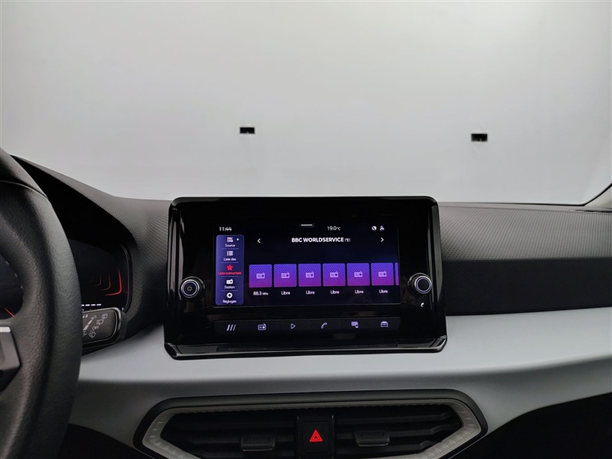 Seat Arona 1.0 TSI 40th Anniversary (2024) - Photo 11