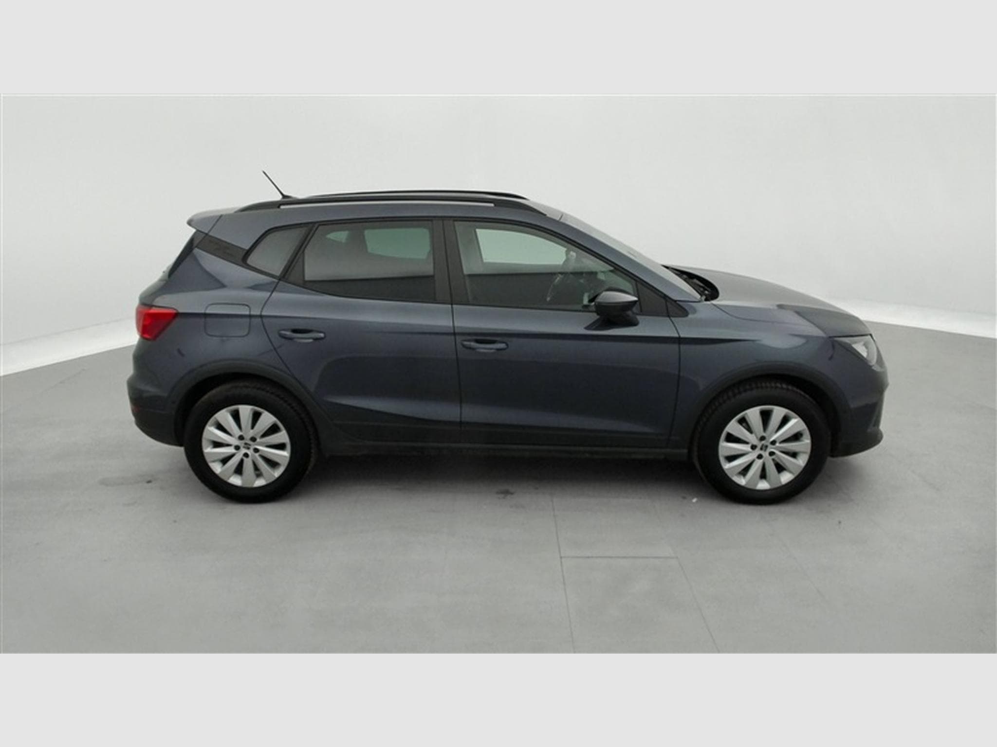 Seat Arona 1.0 TSI 40th Anniversary (2024) - Photo 23