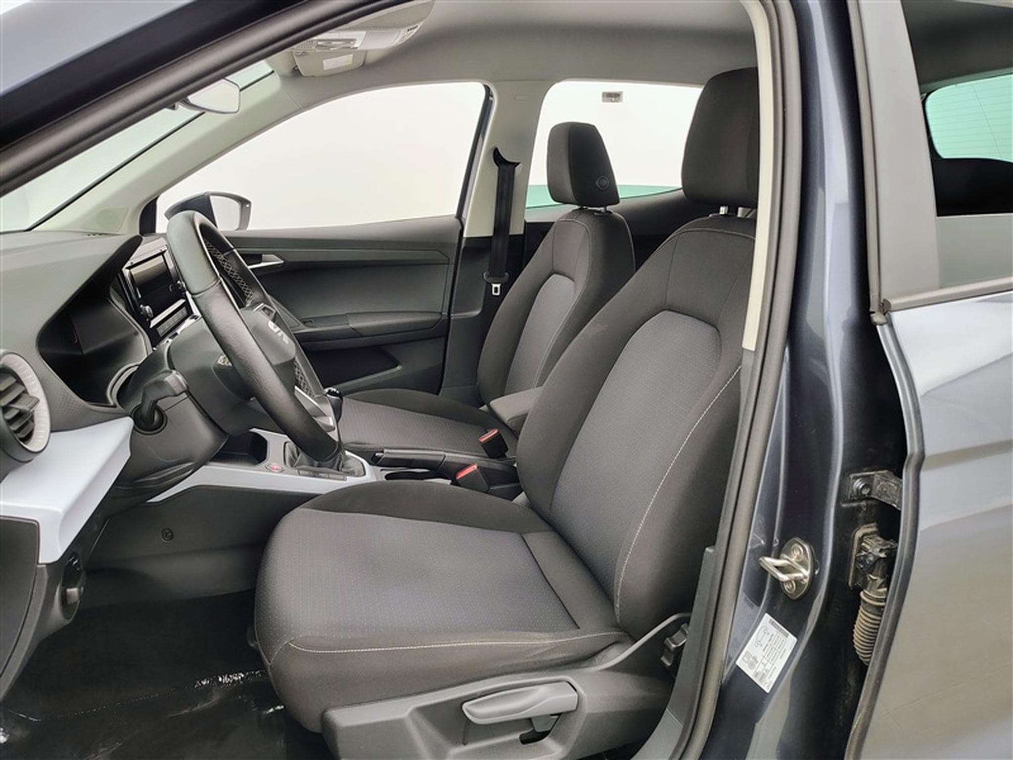 Seat Arona 1.0 TSI 40th Anniversary (2024) - Photo 7