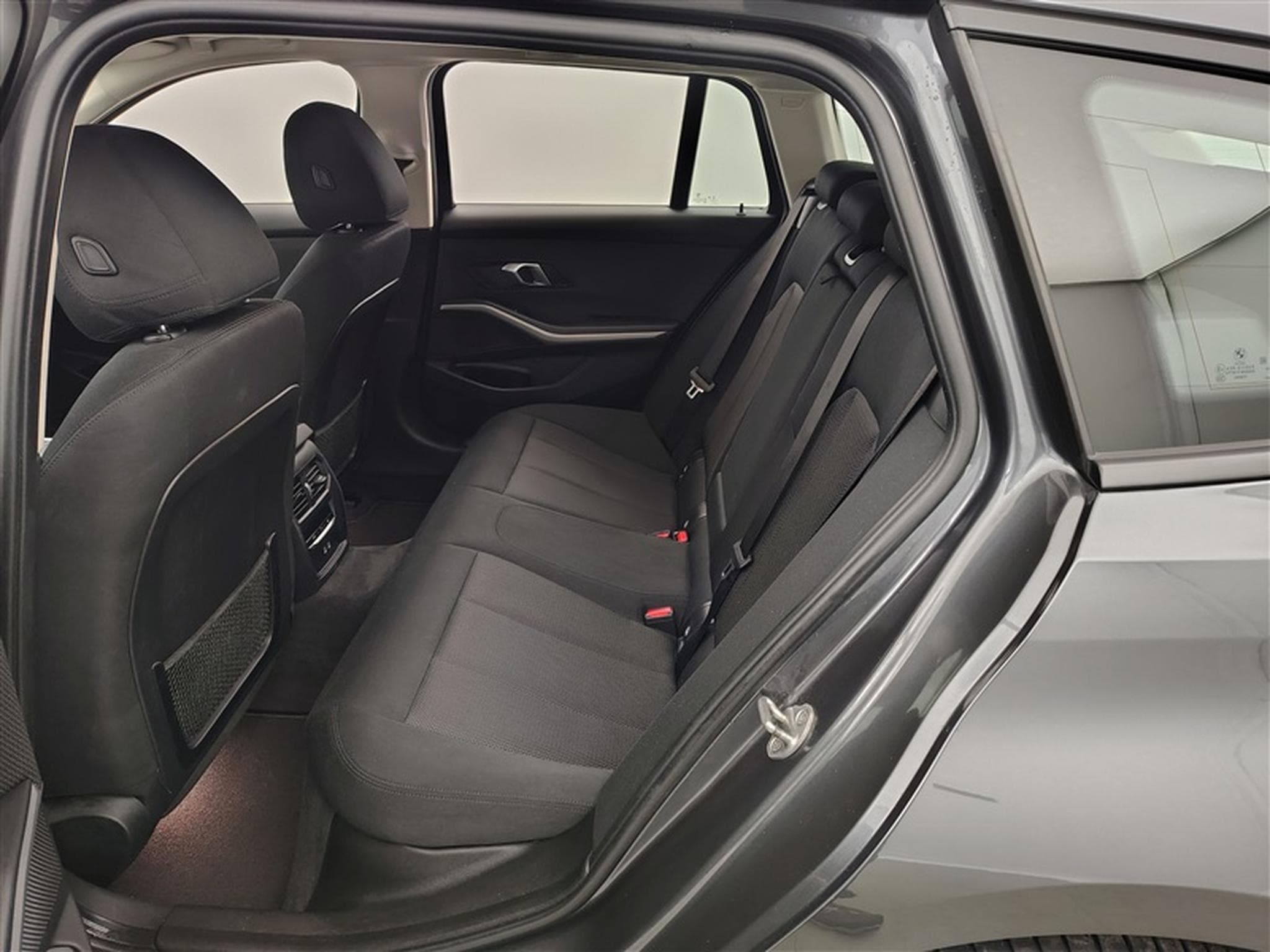 BMW 320 320eA PHEV Business NAVI/FULL LED/JA/PDC (2021) - Photo 13