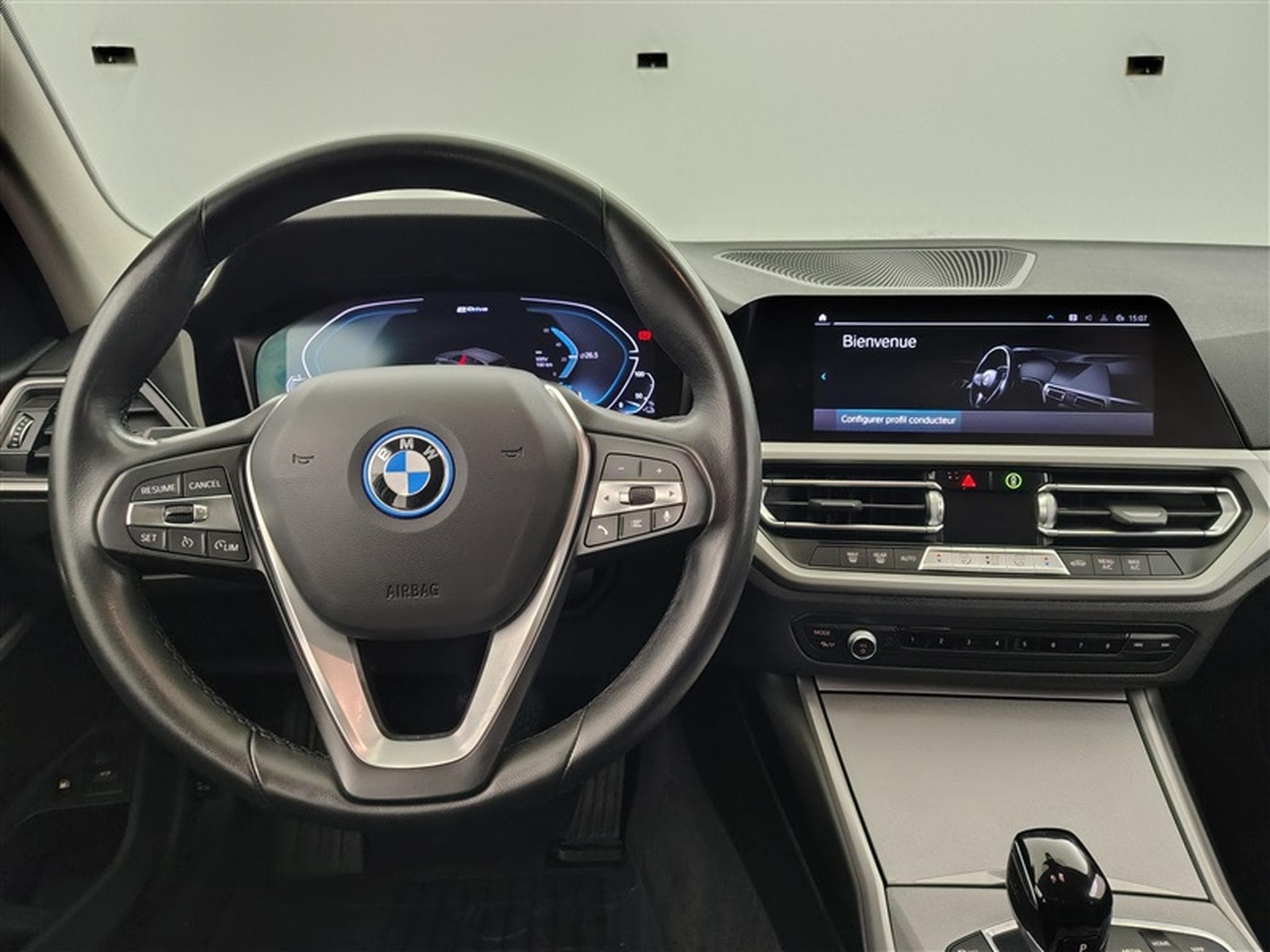 BMW 320 320eA PHEV Business NAVI/FULL LED/JA/PDC (2021) - Photo 9