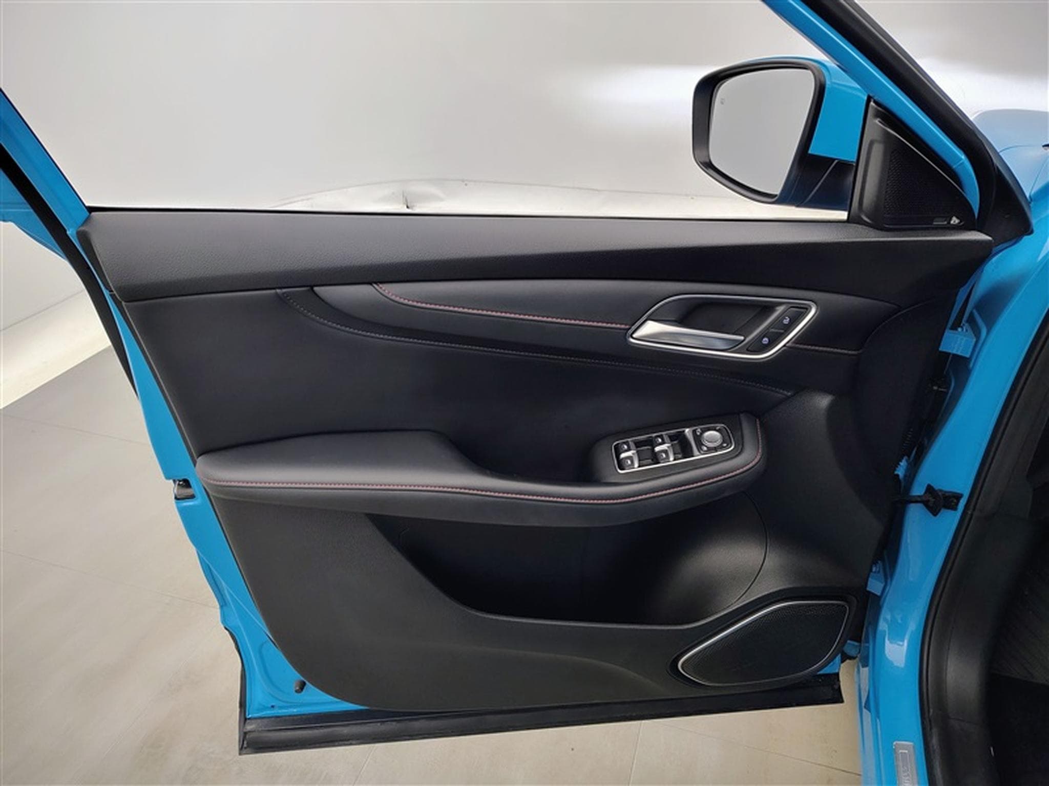 MG HS Facelift 1.5 T-GDi 160cv Comfort NAVI / FULL LED / CUIR (2024) - Photo 17