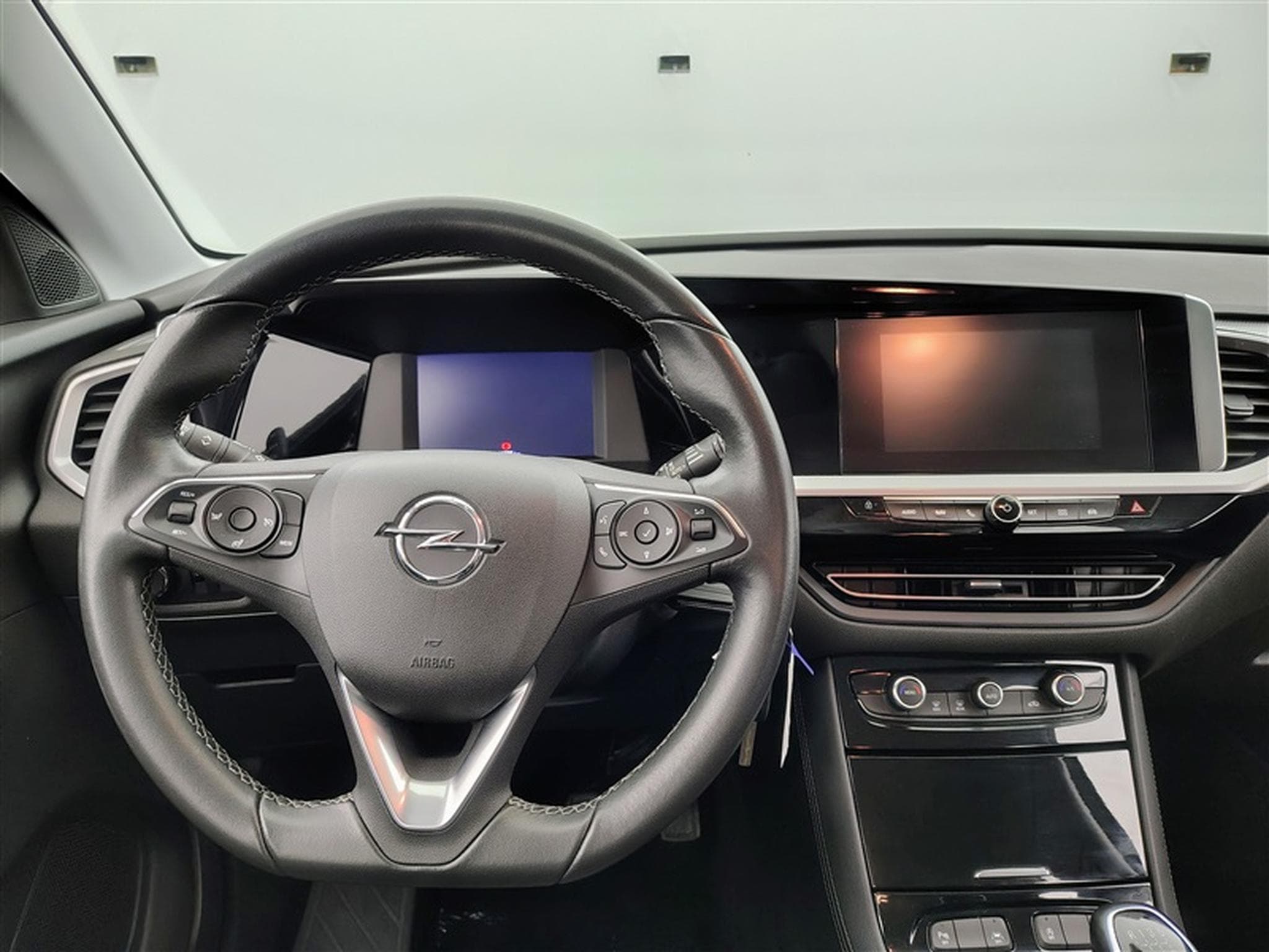 Opel Grandland 1.2 Turbo 130cv Edition AT8 CARPLAY / FULL LED /PDC AV-AR (2023) - Photo 9