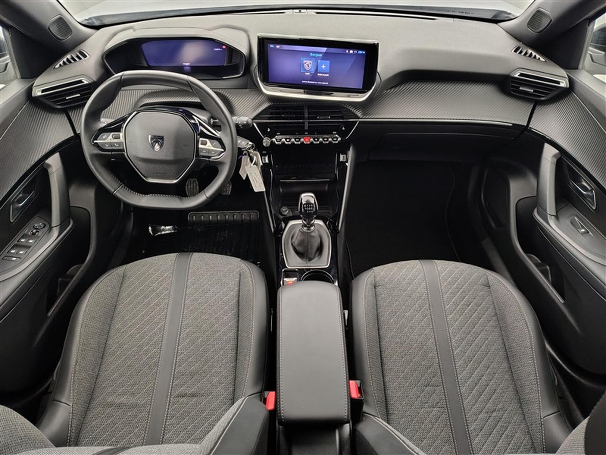 Peugeot 2008 1.2 PureTech Allure NAVI / FULL LED / CARPLAY / S-CUIR (2024) - Photo 7