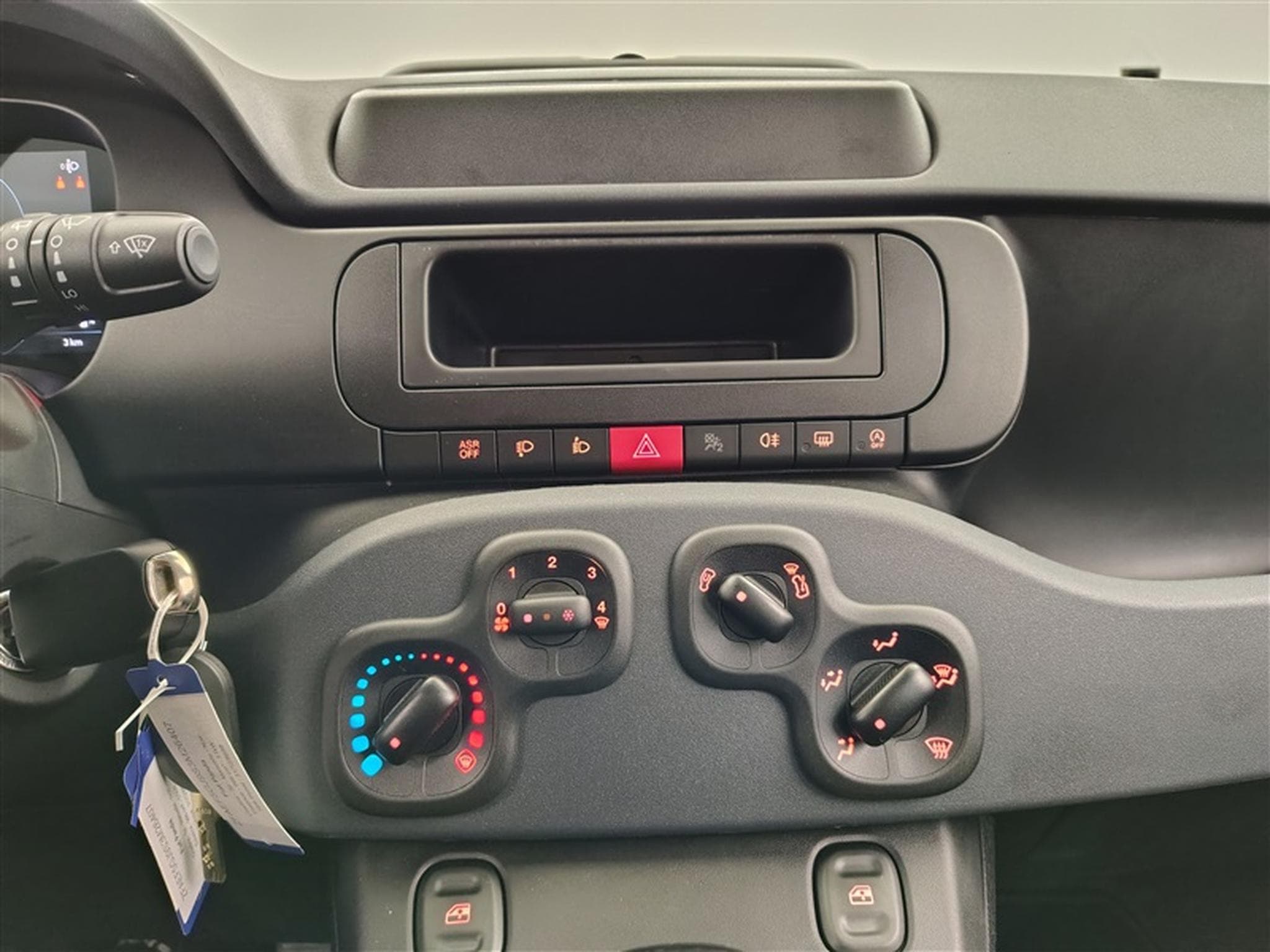 Fiat Panda 1.0i MHEV City Life CLIM / PDC AR (2025) - Photo 11
