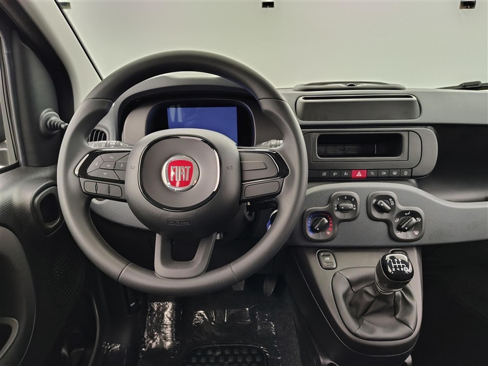 Fiat Panda 1.0i MHEV City Life CLIM / PDC AR (2025) - Photo 9