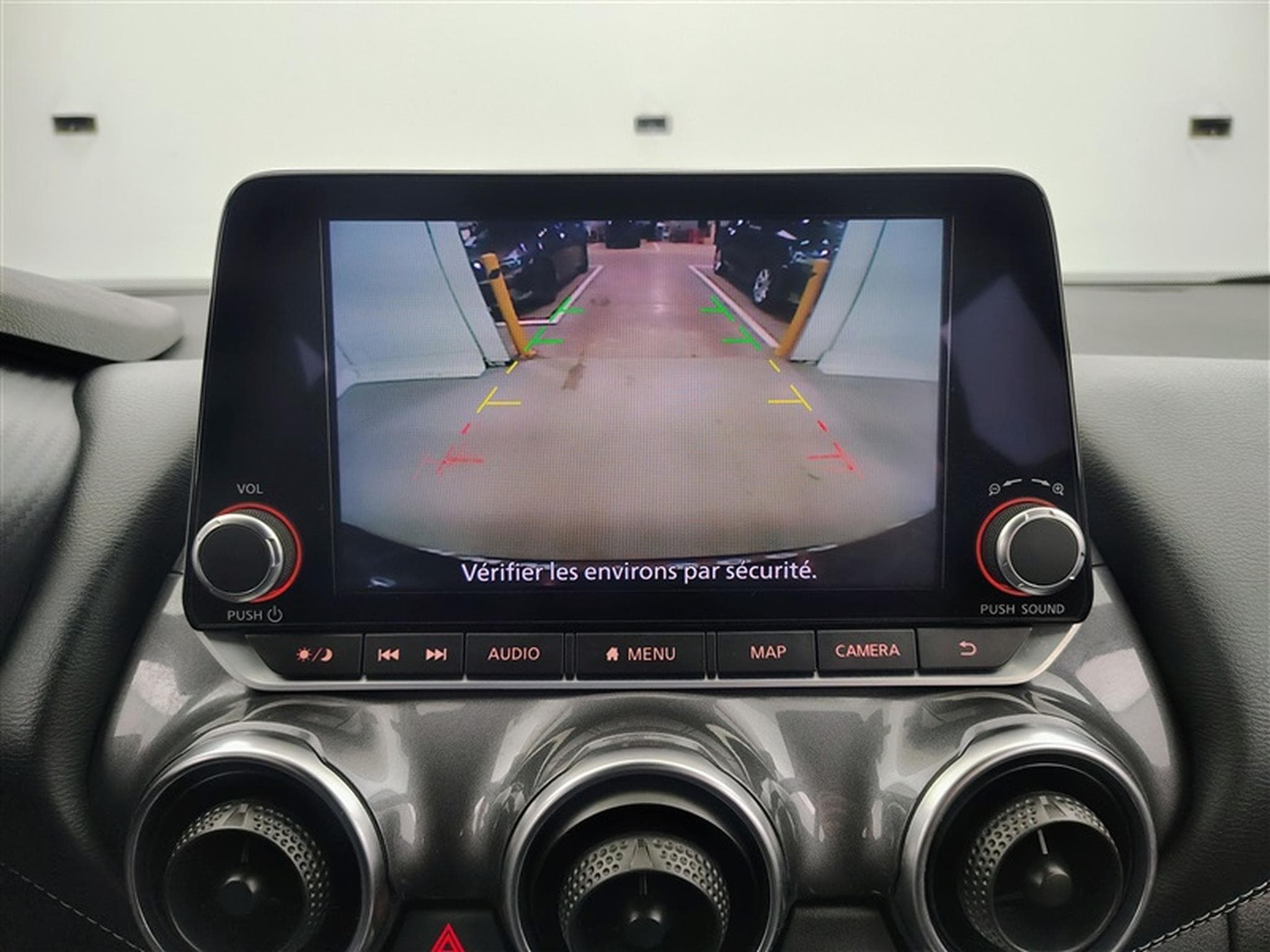 Nissan Juke 1.0 DIG-T 2WD Enigma NAVI / S-CUIR / FULL LED (2023) - Photo 18