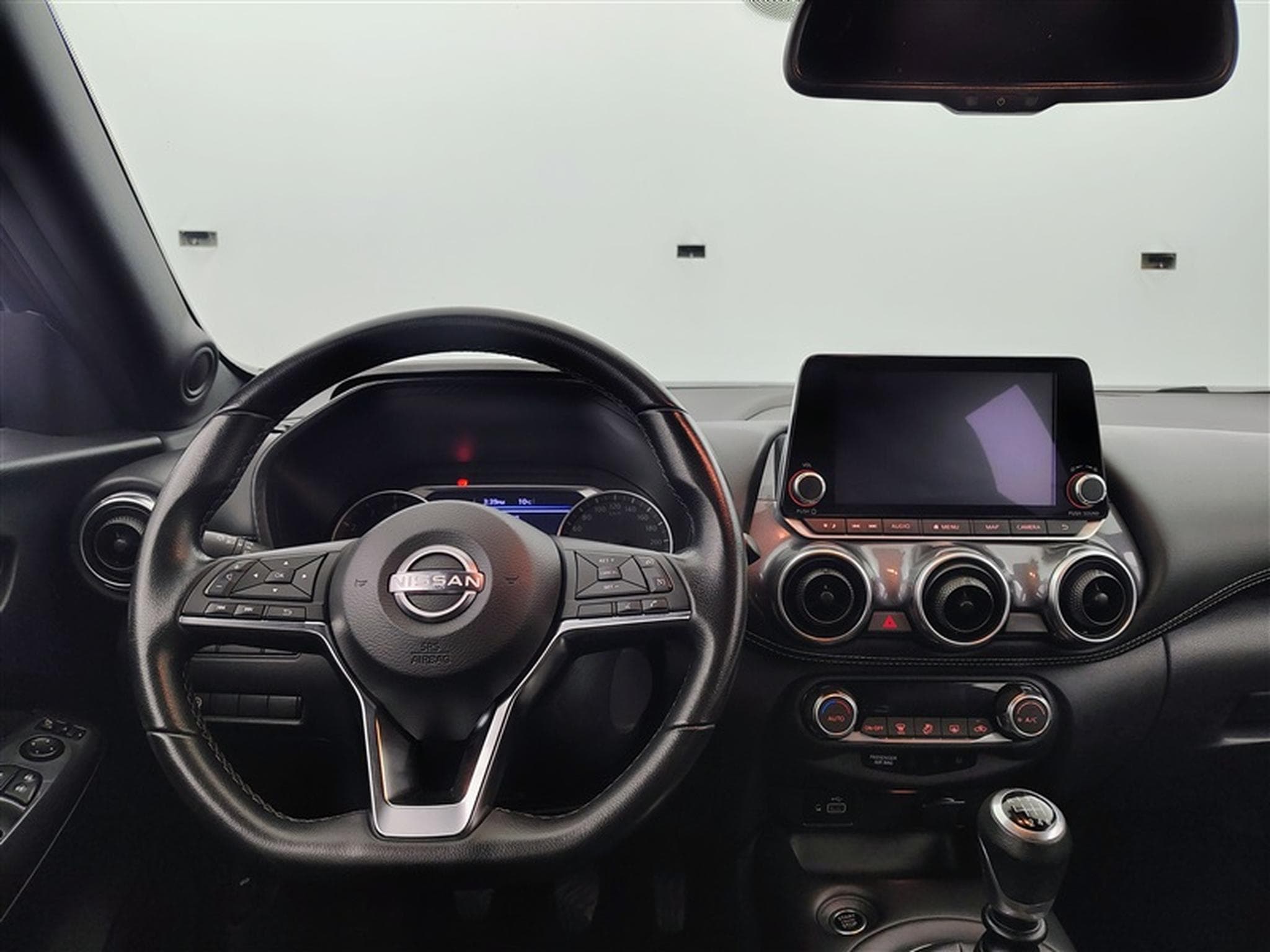 Nissan Juke 1.0 DIG-T 2WD Enigma NAVI / S-CUIR / FULL LED (2023) - Photo 9