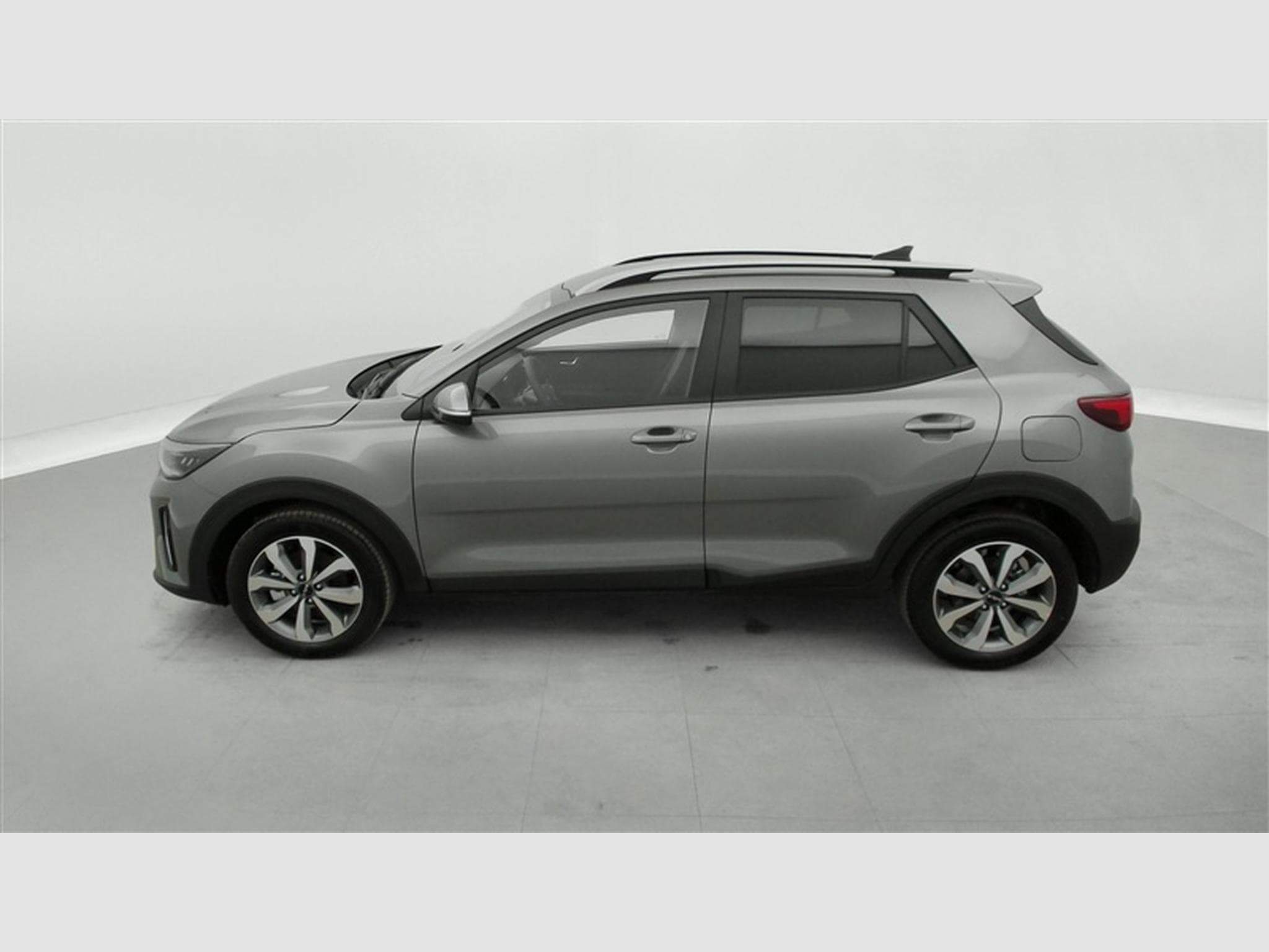 Kia Stonic 1.2 MPI 79cv Silver NAVI / CAMERA / CARPLAY / ALU (2025) - Photo 3