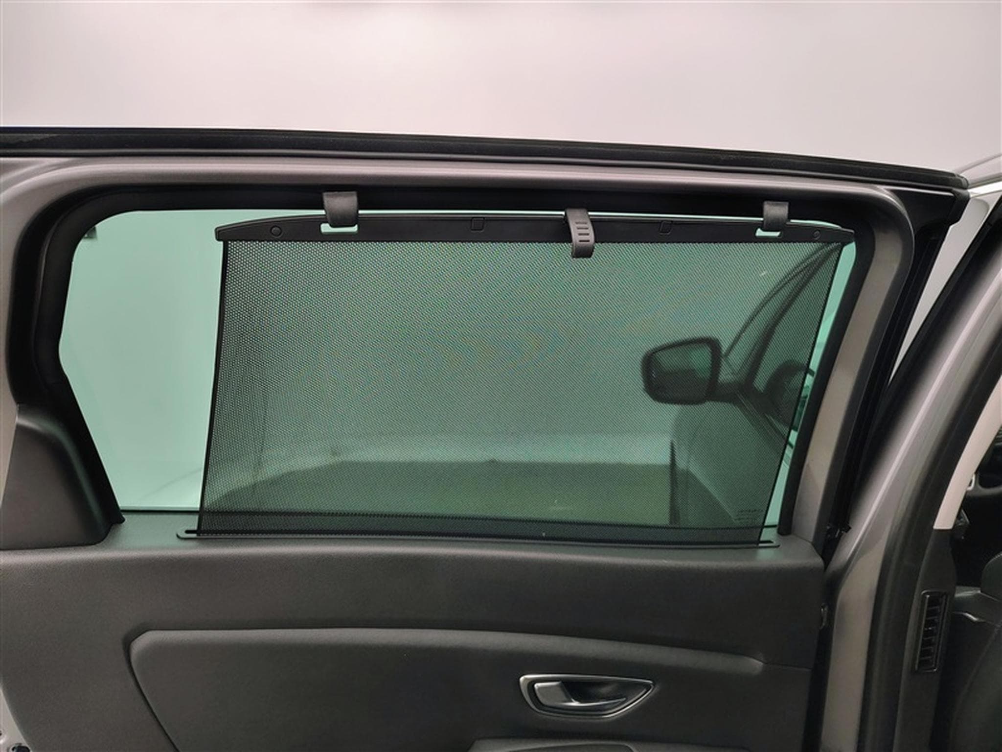 Renault Scenic 1.3 TCE 140 Techno 7Pl   Navi / Led / PDC+Caméra (2023) - Photo 18