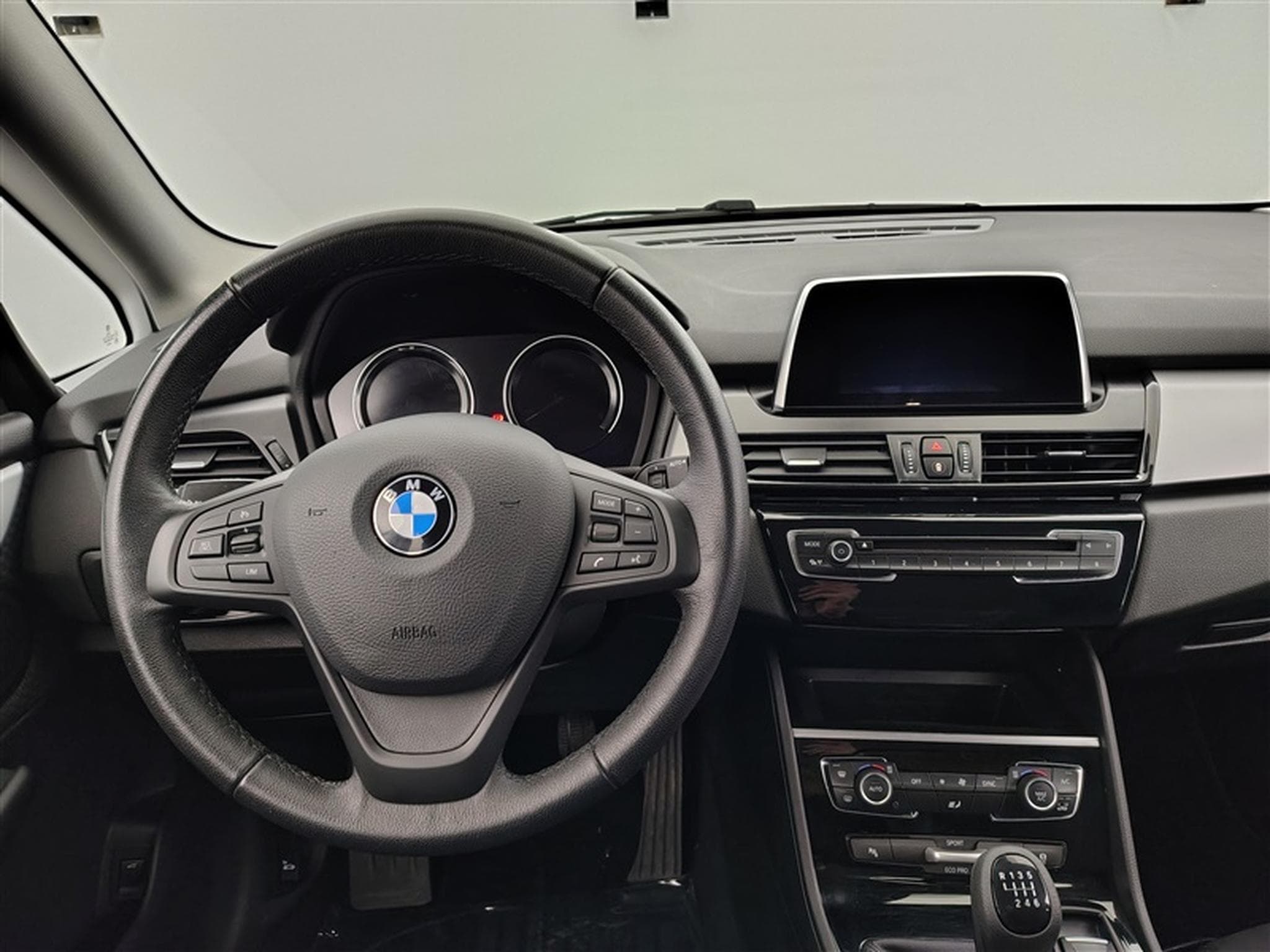 BMW 216 d Gran Tourer Navi / Led / PDC av+ar (2020) - Photo 9
