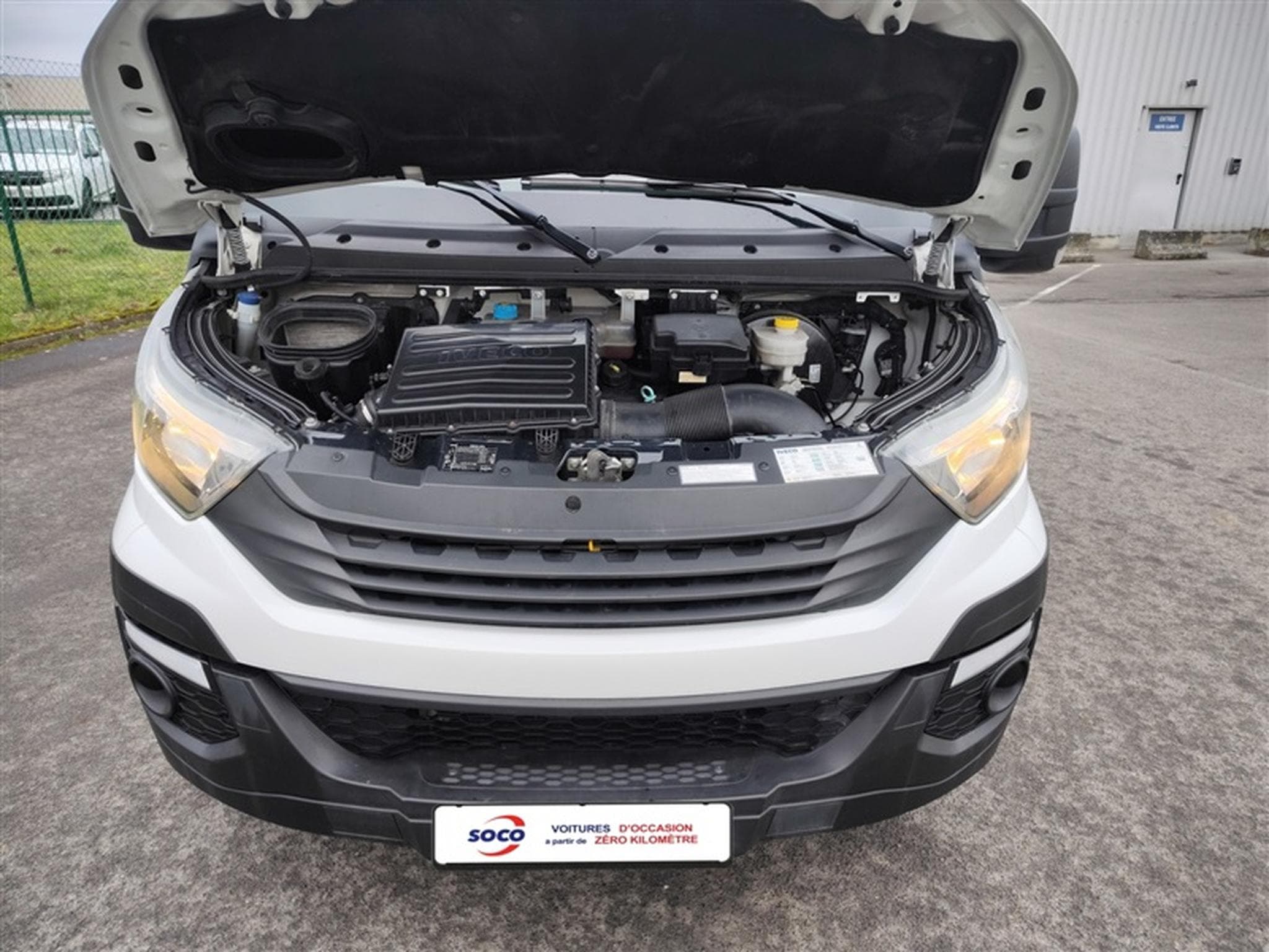 Iveco Daily Daily Plateau DBL Cabine 2.3 CDTI 136 CV (2018) - Photo 18