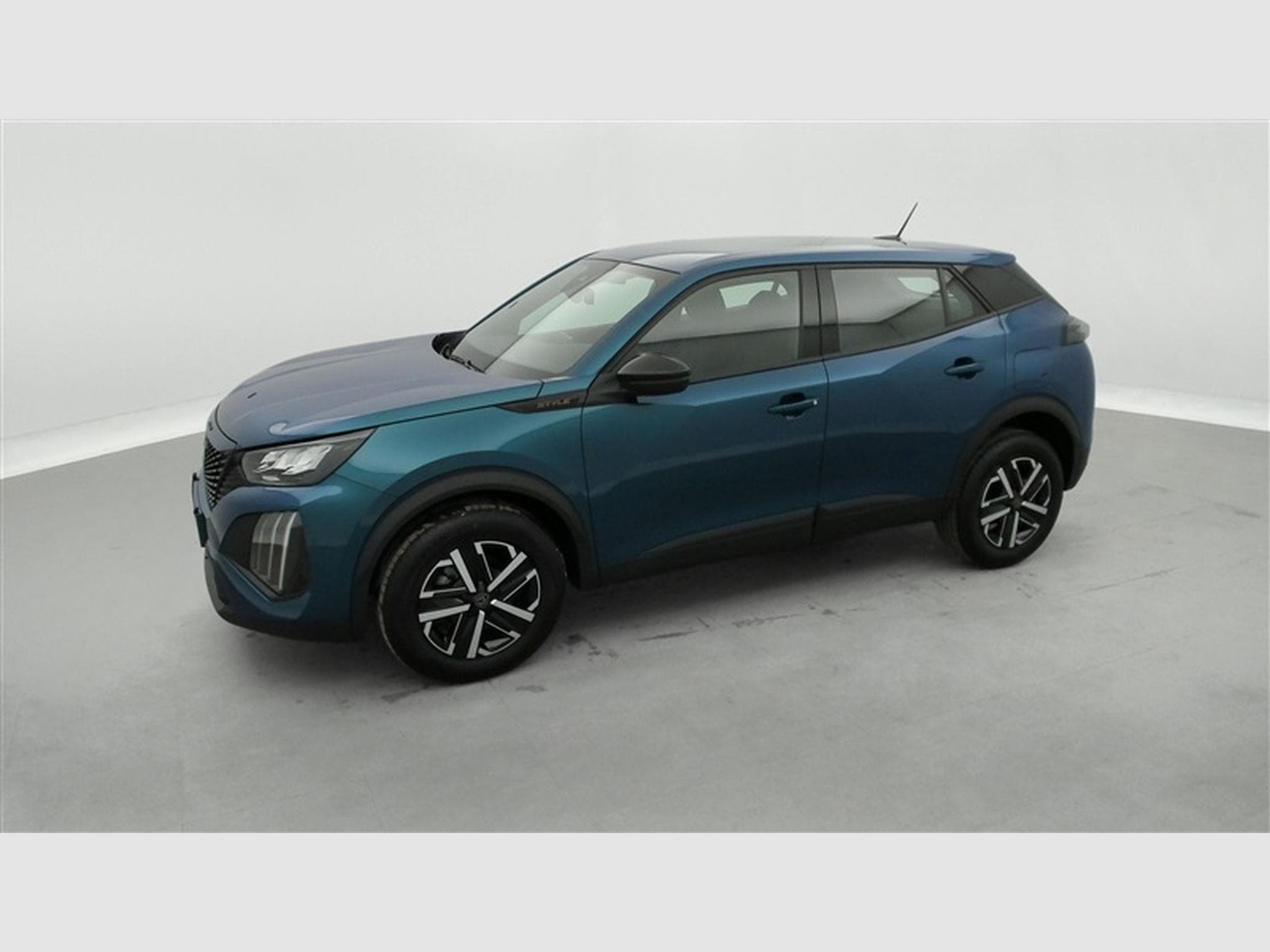 Peugeot 2008 1.2 PureTech 100cv Style CARPLAY / FULL LED / PDC AR (2025) - Photo 21