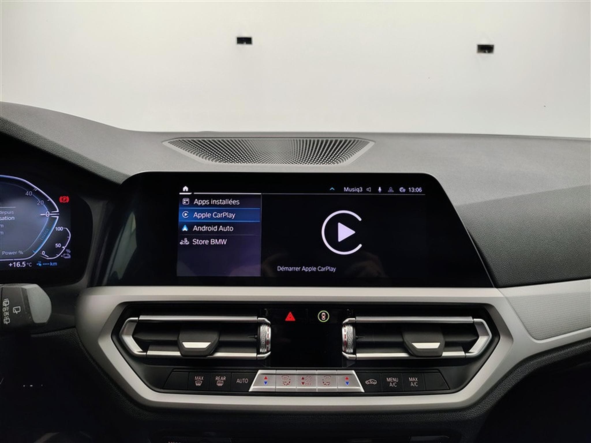 BMW 320 320eA PHEV CUIR/NAVI/FULL LED/JA/PDC (2022) - Photo 22