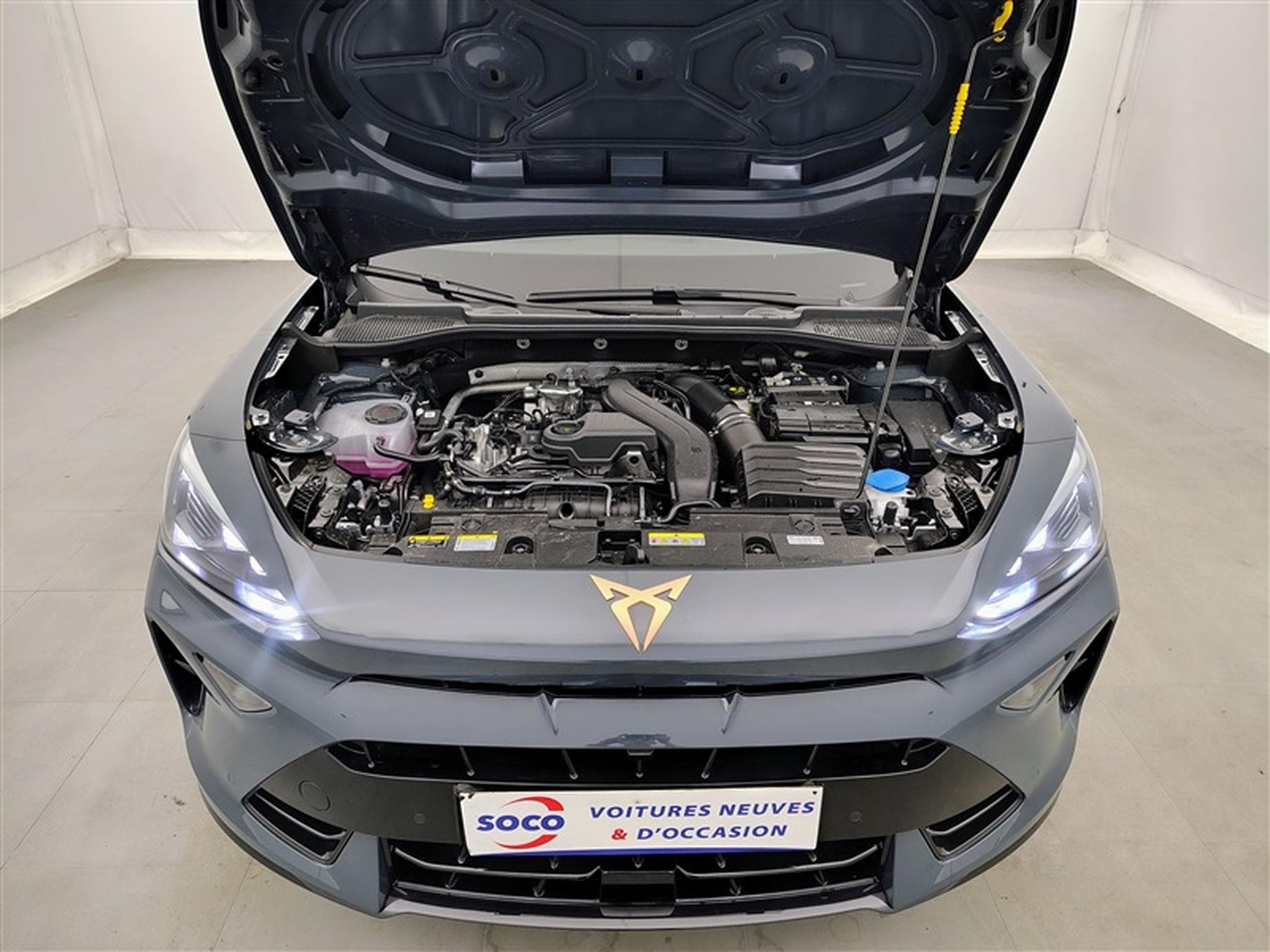Cupra Formentor 1.5 eTSI 150Cv DSG FULL LED / S-CUIR / CARPLAY (2025) - Photo 19