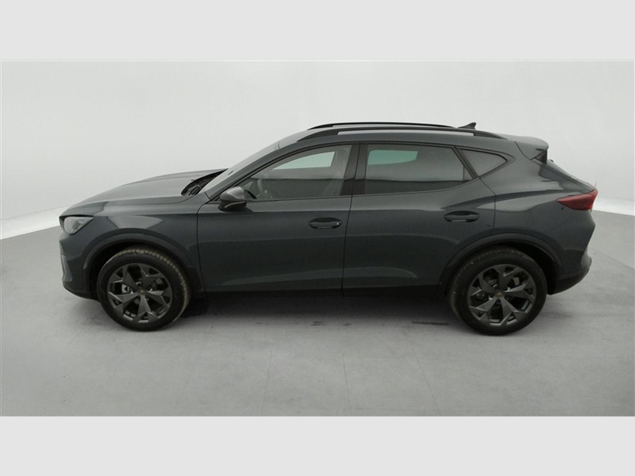 Cupra Formentor 1.5 eTSI 150Cv DSG FULL LED / S-CUIR / CARPLAY (2025) - Photo 3