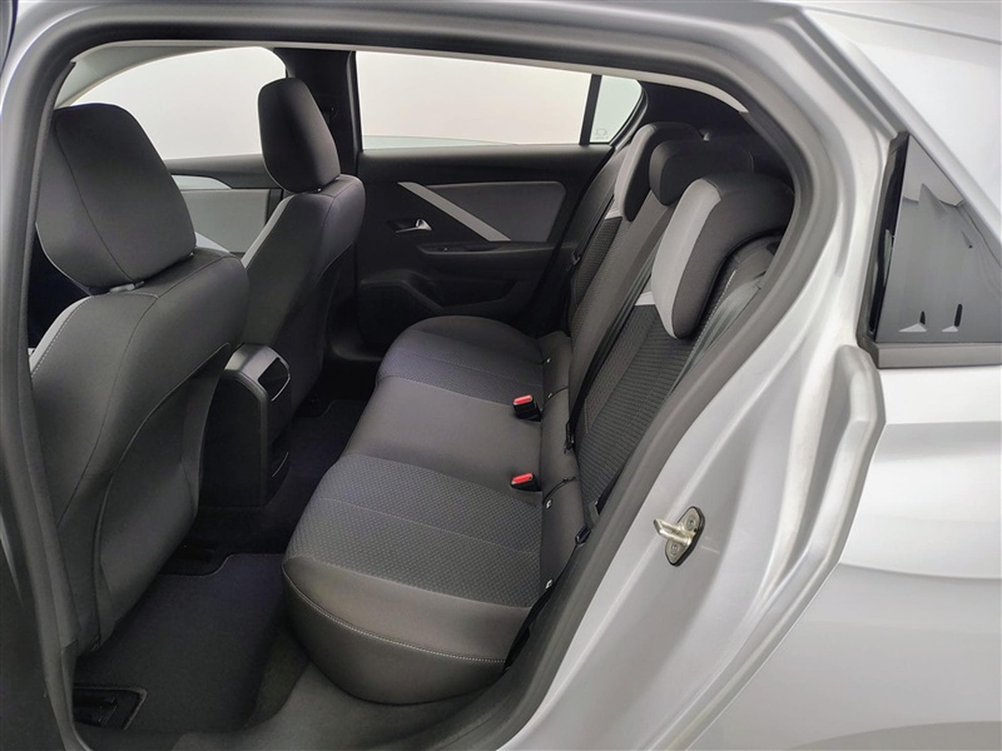 Opel Astra 1.2 Turbo Edition NAVI/FULL LED/JA/PDC (2022) - Photo 13