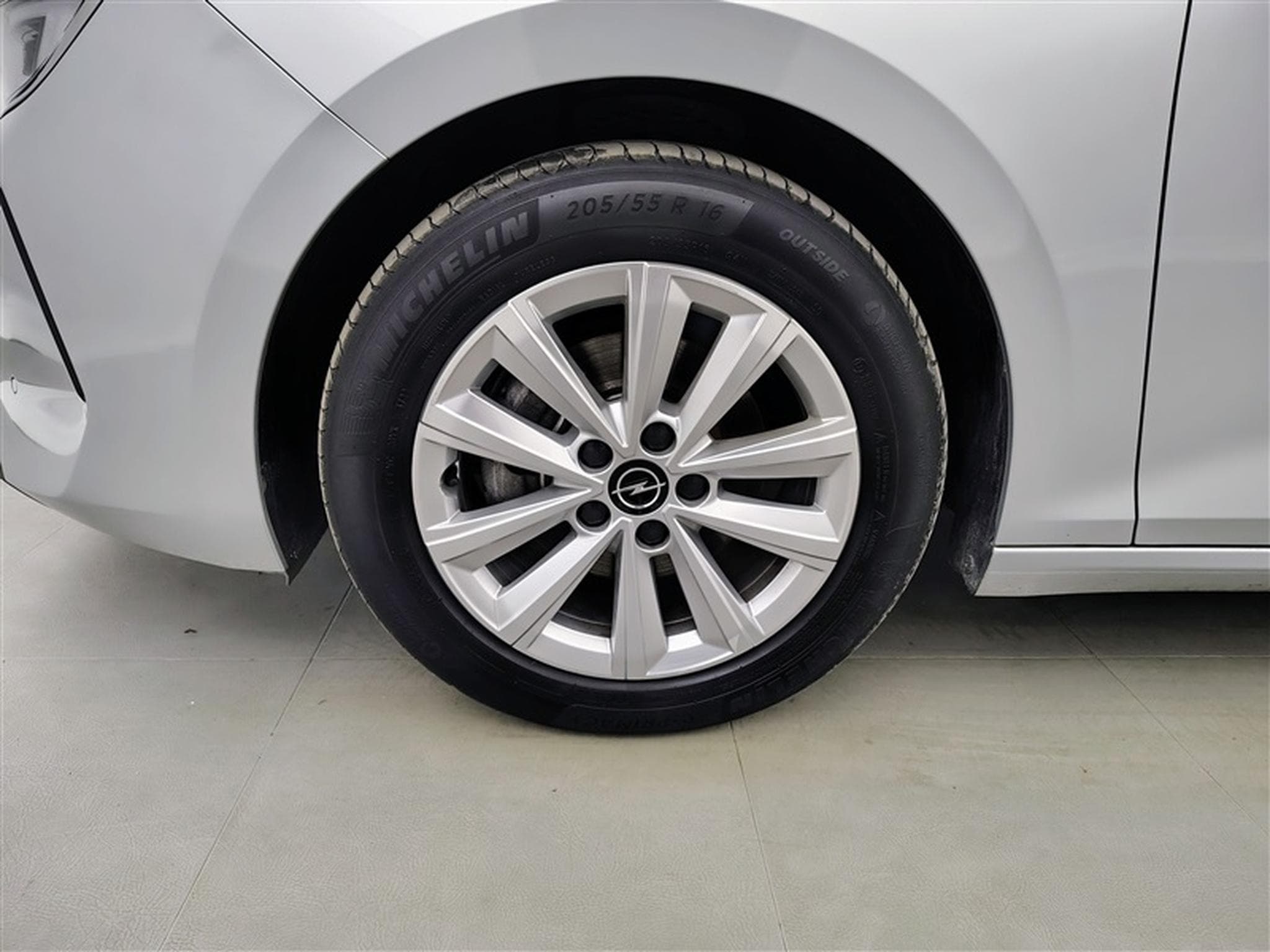 Opel Astra 1.2 Turbo Edition NAVI/FULL LED/JA/PDC (2022) - Photo 6