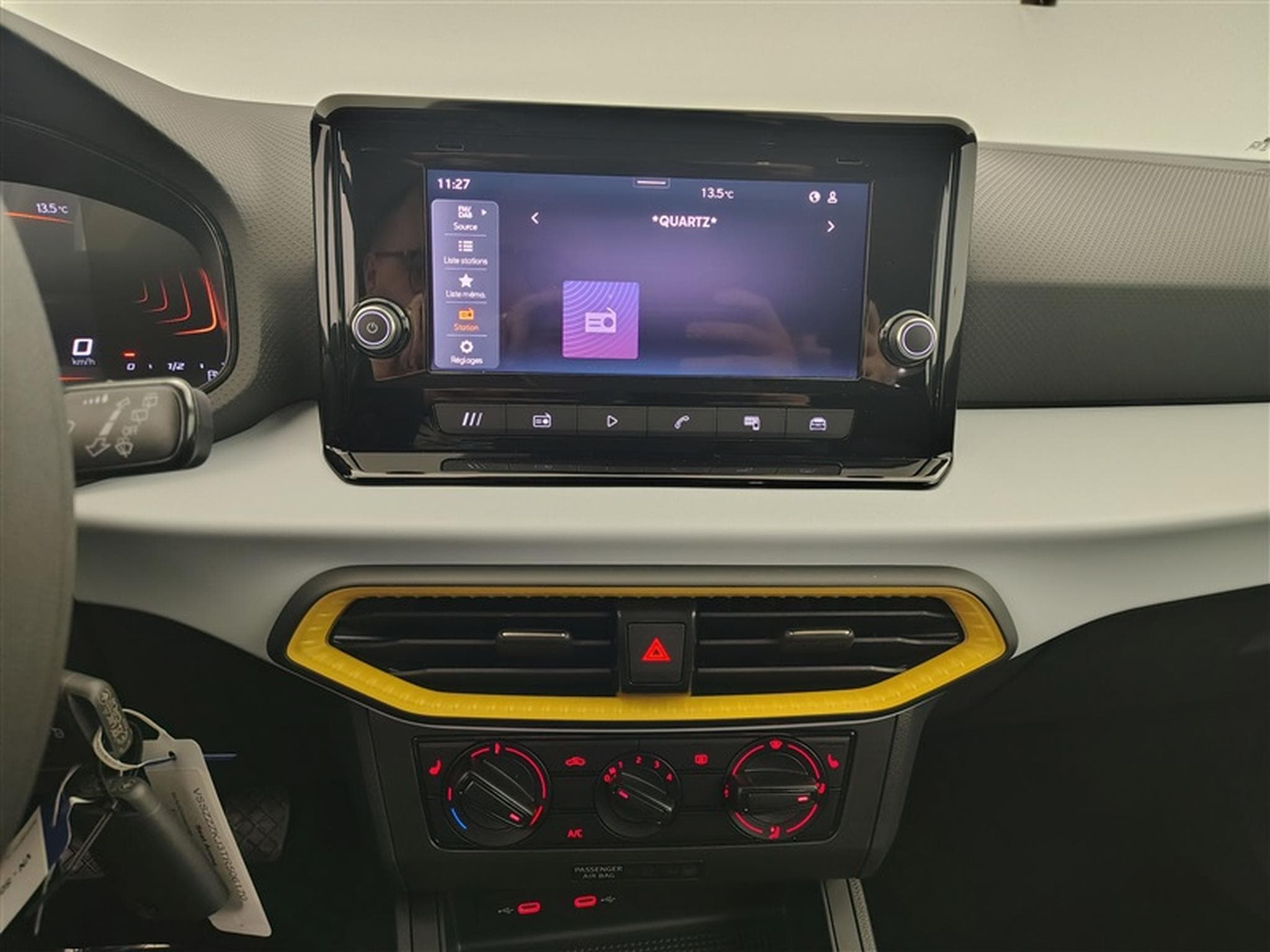 Seat Arona 1.0 TSI 95cv Style CARPLAY / PDC AR (2026) - Photo 11