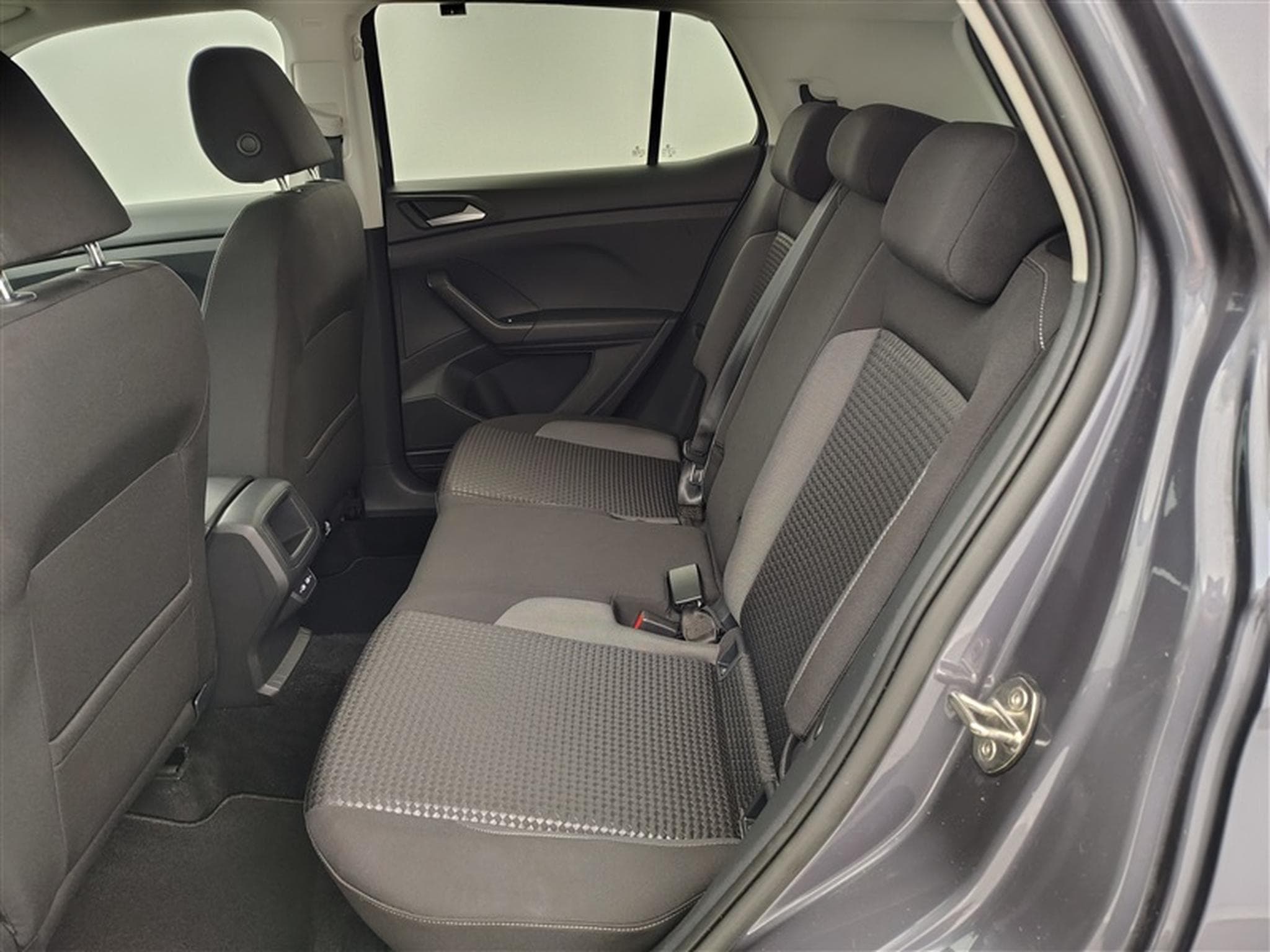 VW T-Cross 1.0 TSI Active NAVI/JA/PDC (2022) - Photo 13