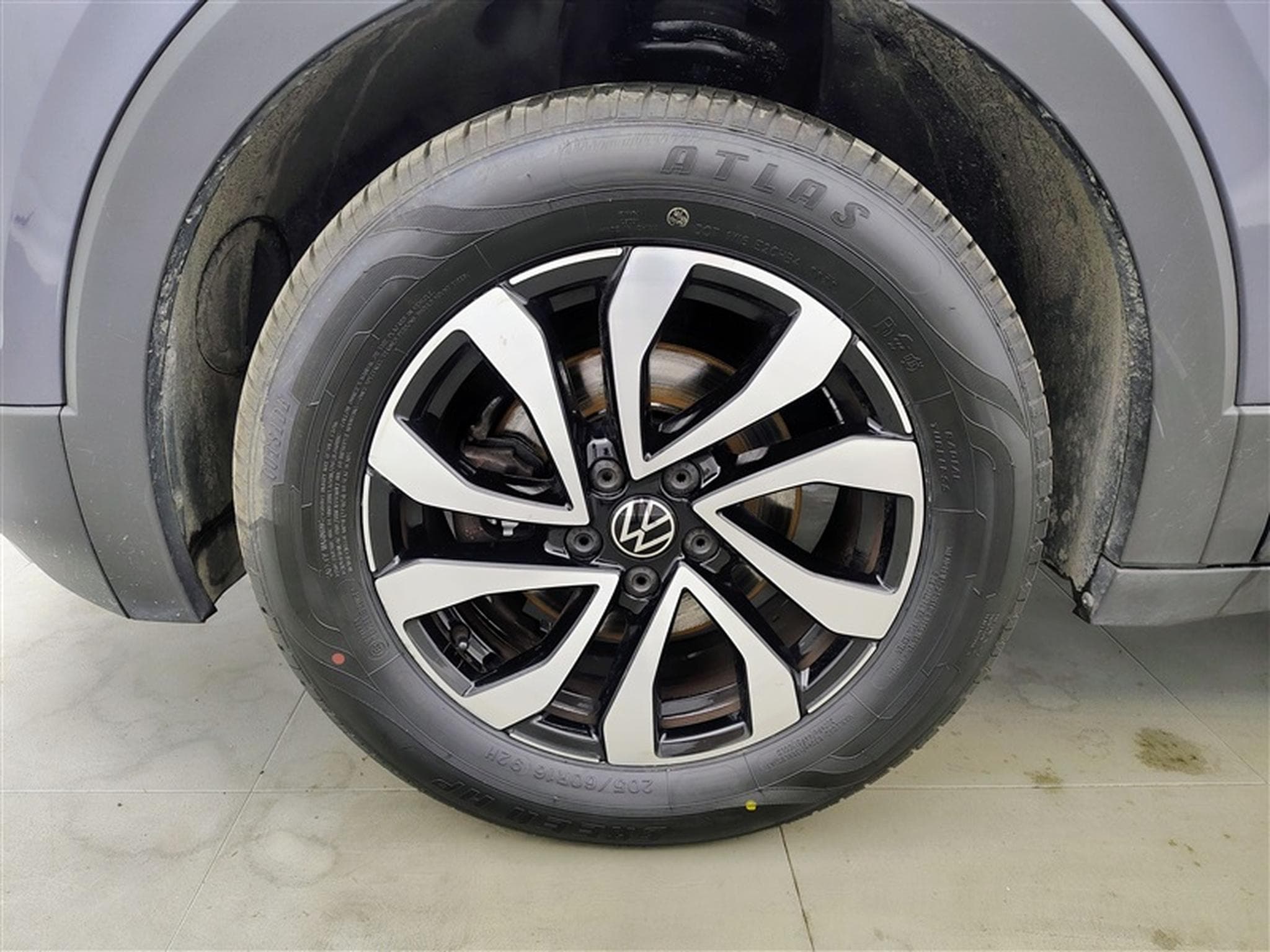 VW T-Cross 1.0 TSI Active NAVI/JA/PDC (2022) - Photo 6
